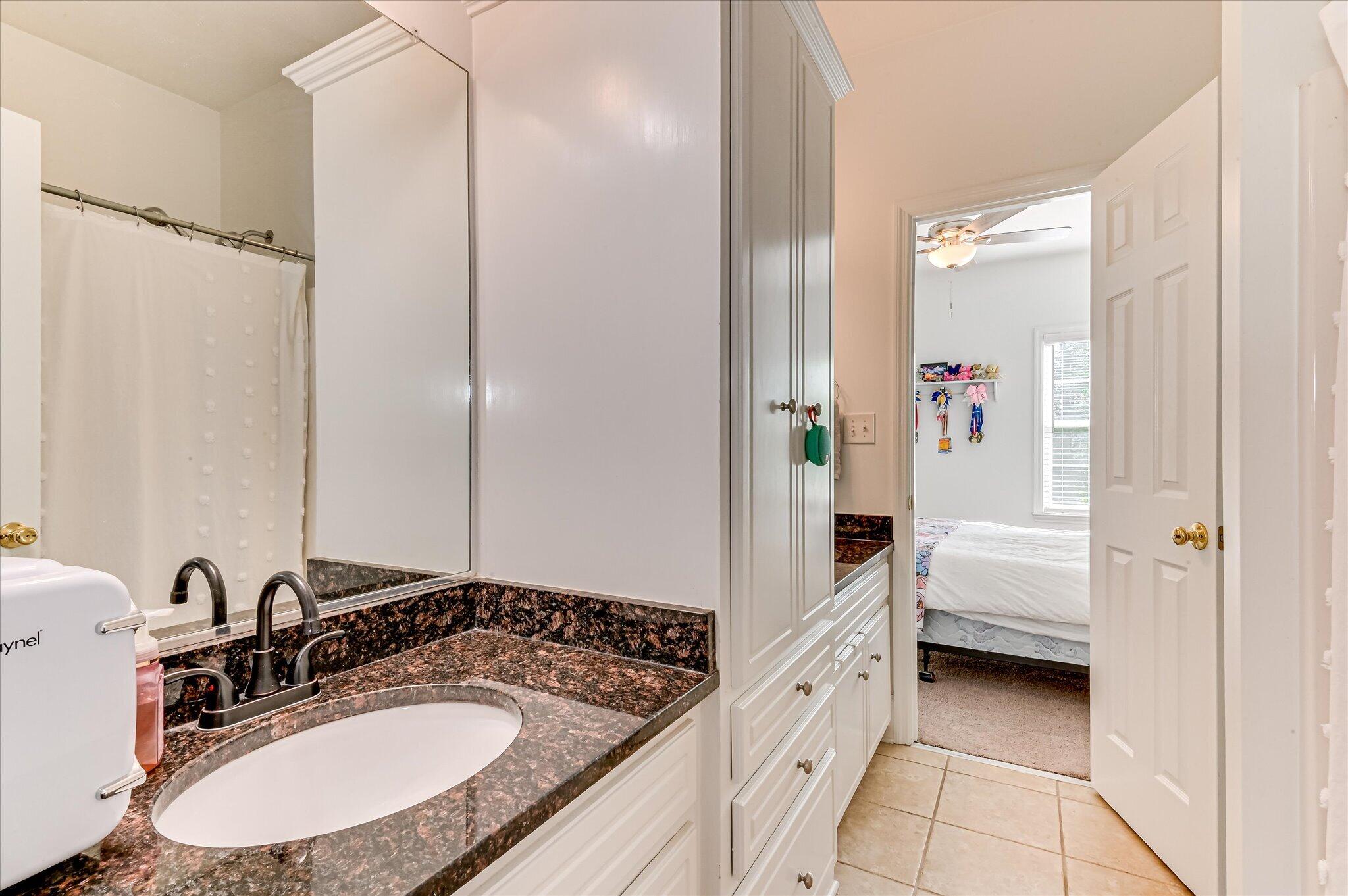 4895 Somerset Drive Property Photo 32