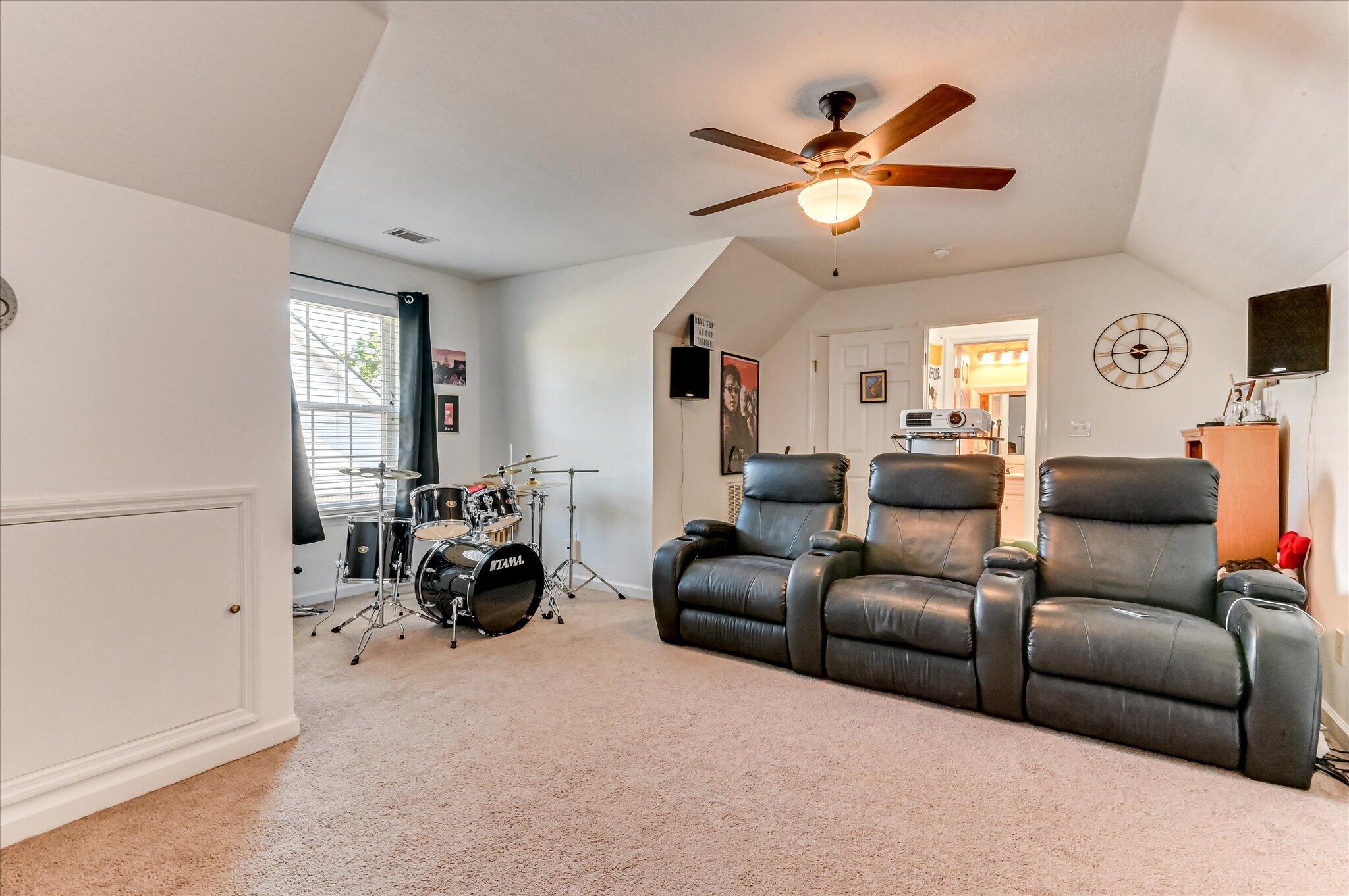4895 Somerset Drive Property Photo 38
