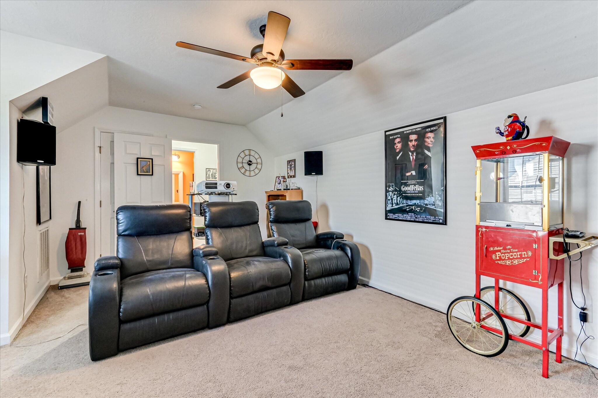 4895 Somerset Drive Property Photo 39