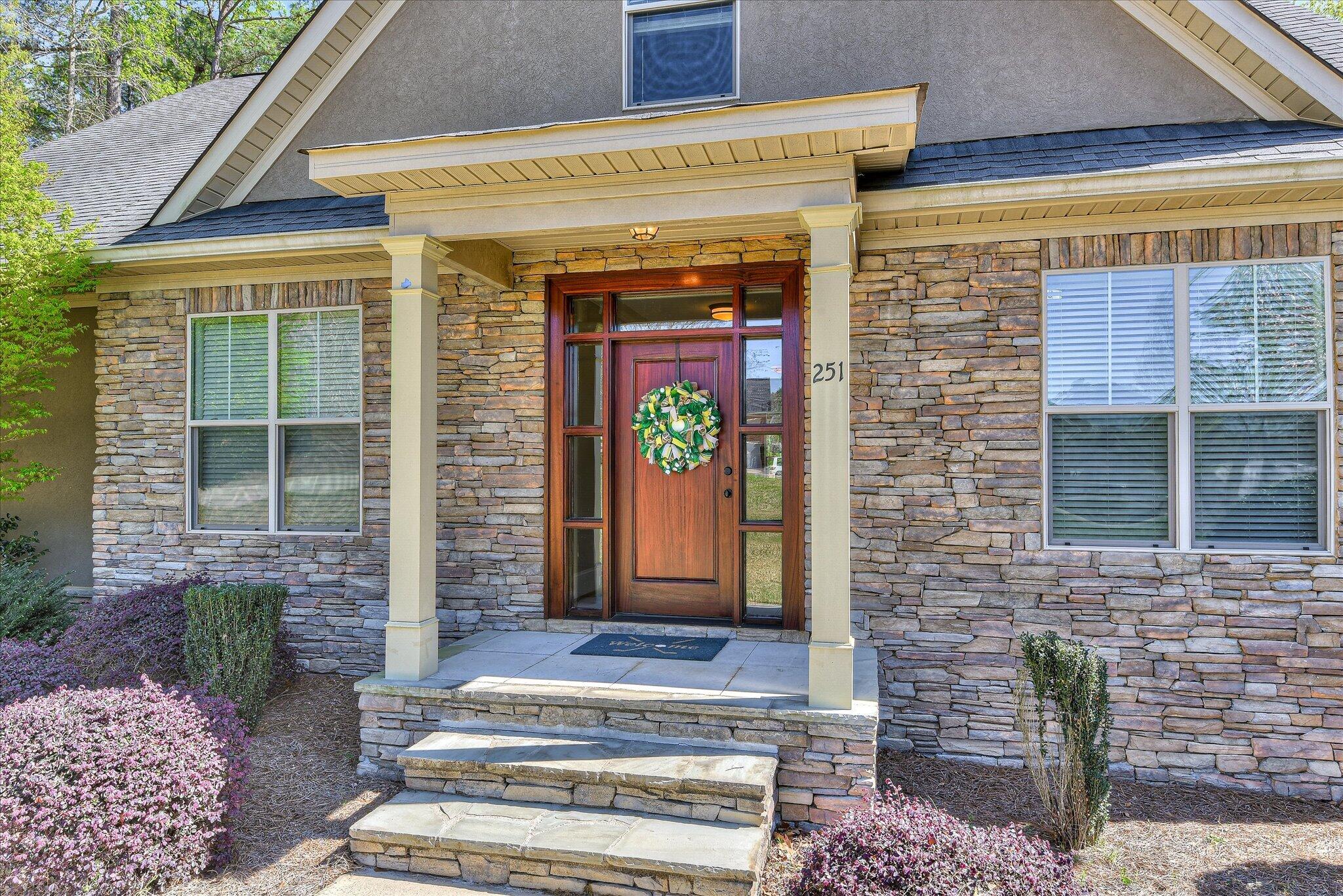 251 River Wind Drive Property Photo 4