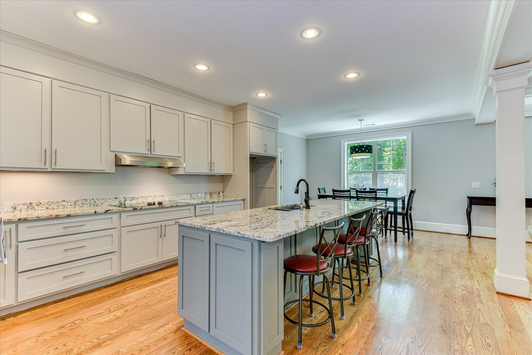251 River Wind Drive Property Photo 14