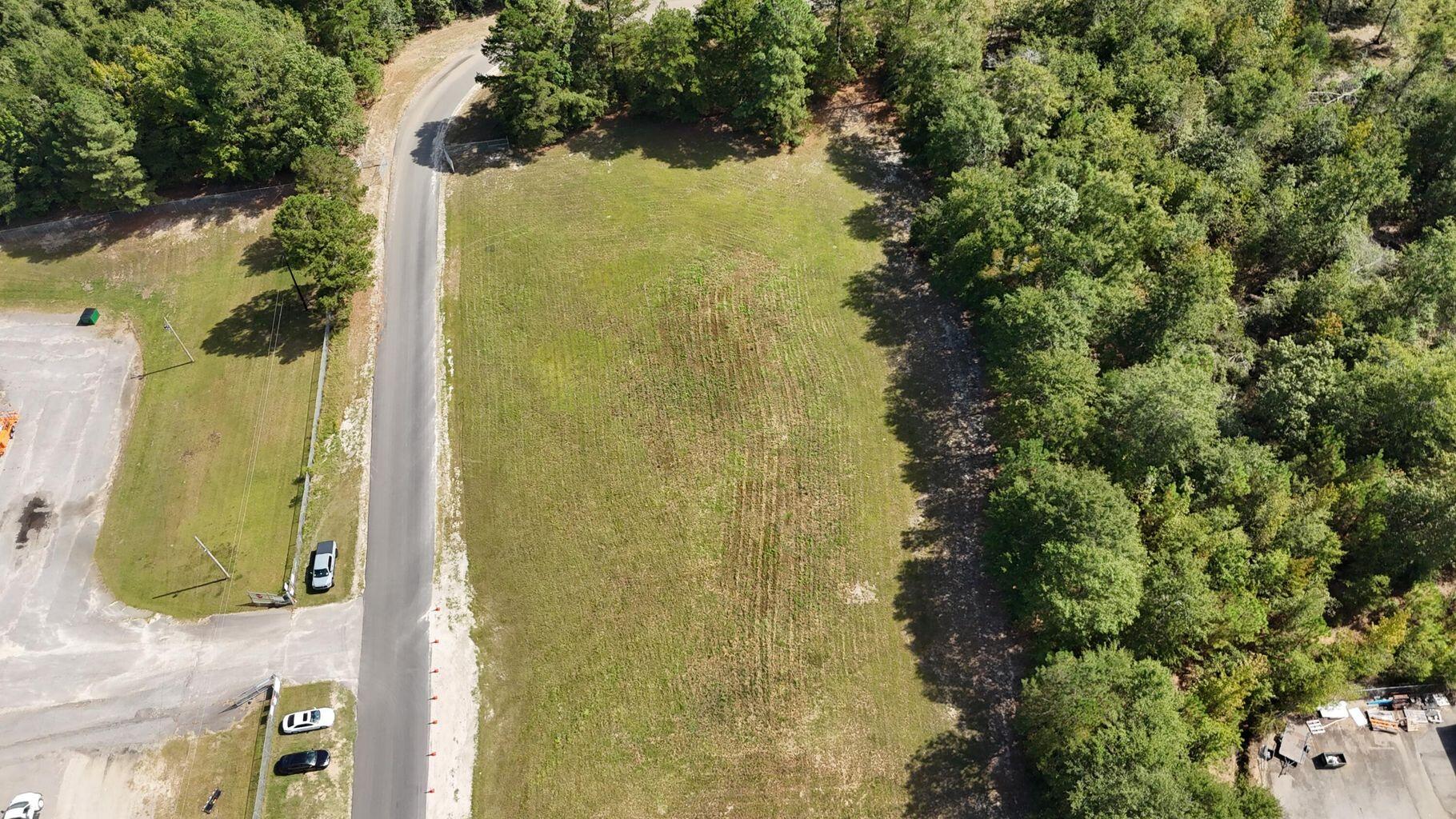 2104 Satterfield Way Property Photo 6