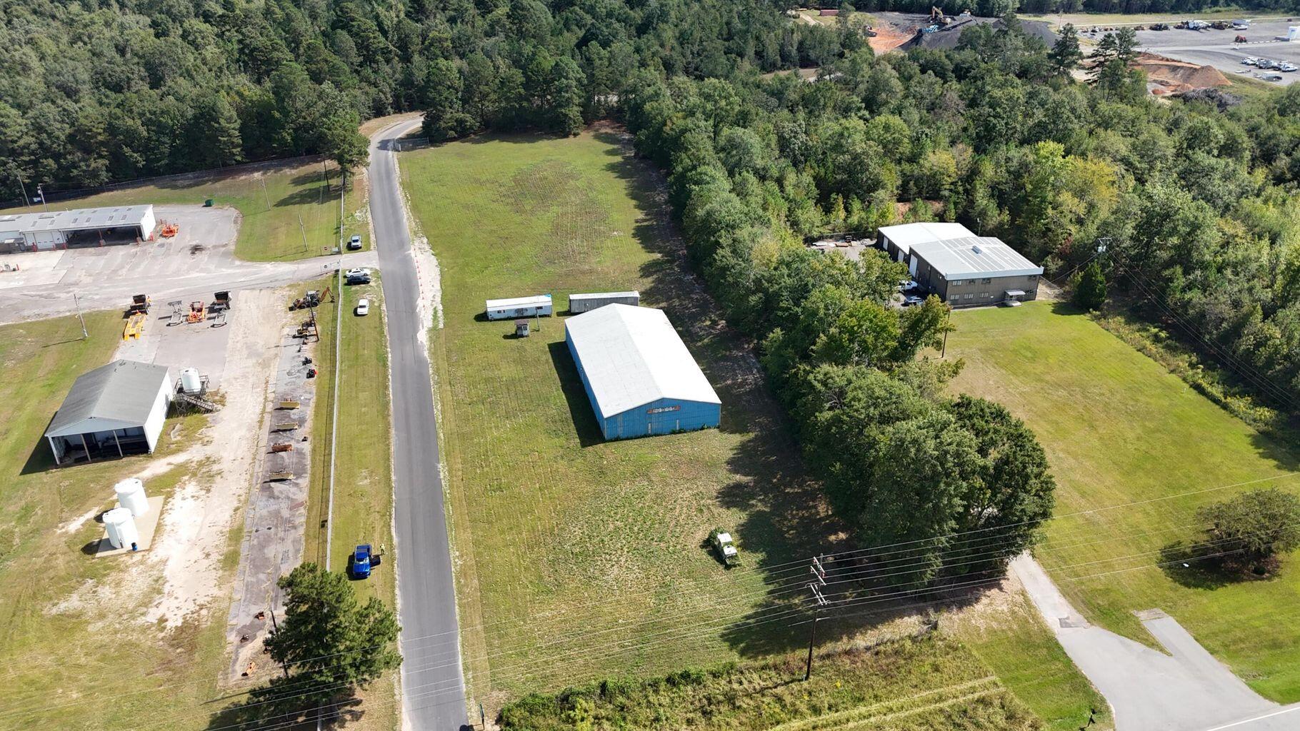 2104 Satterfield Way Property Photo 8