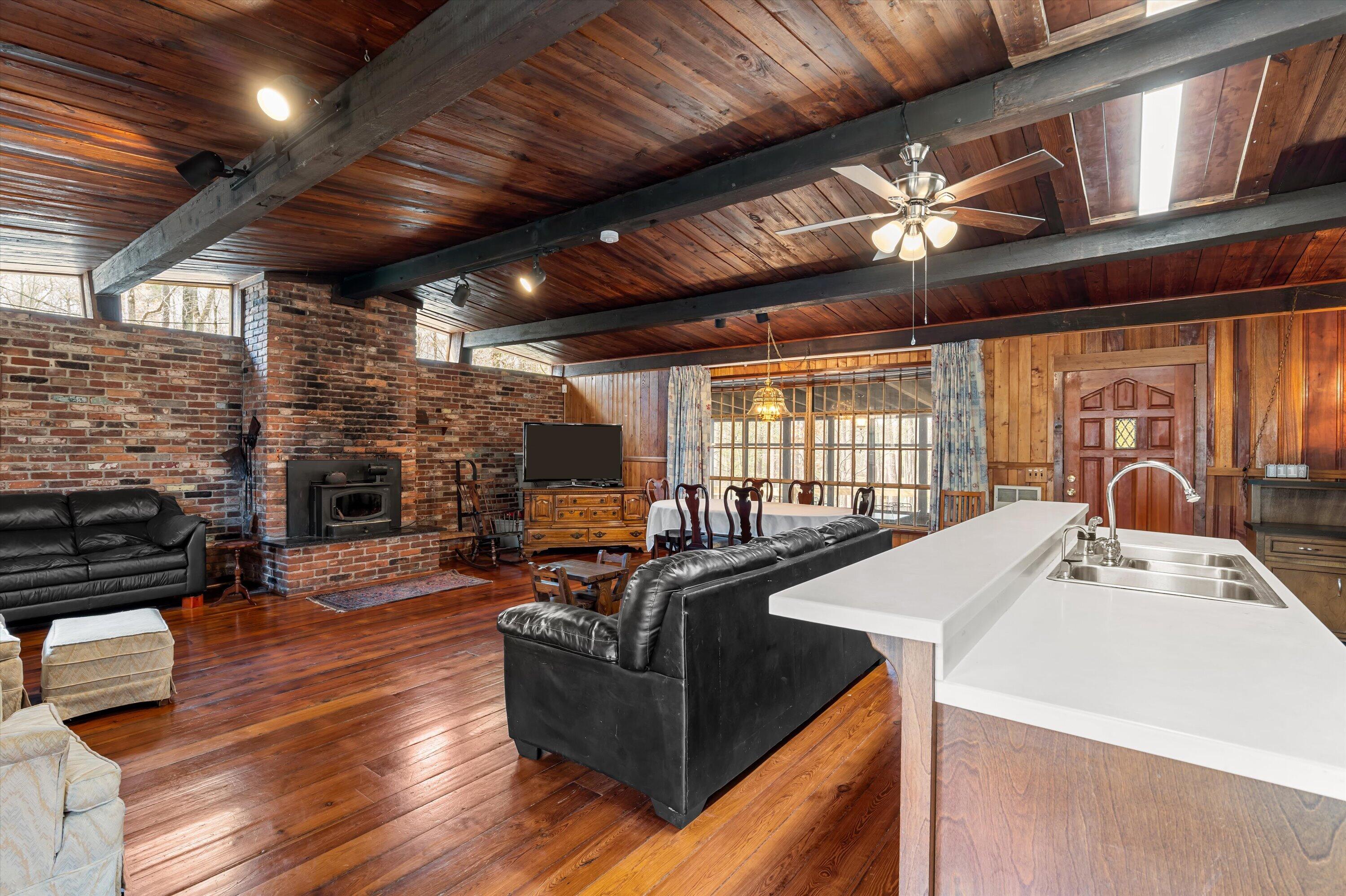 3918 Full Moon Drive Property Photo 6