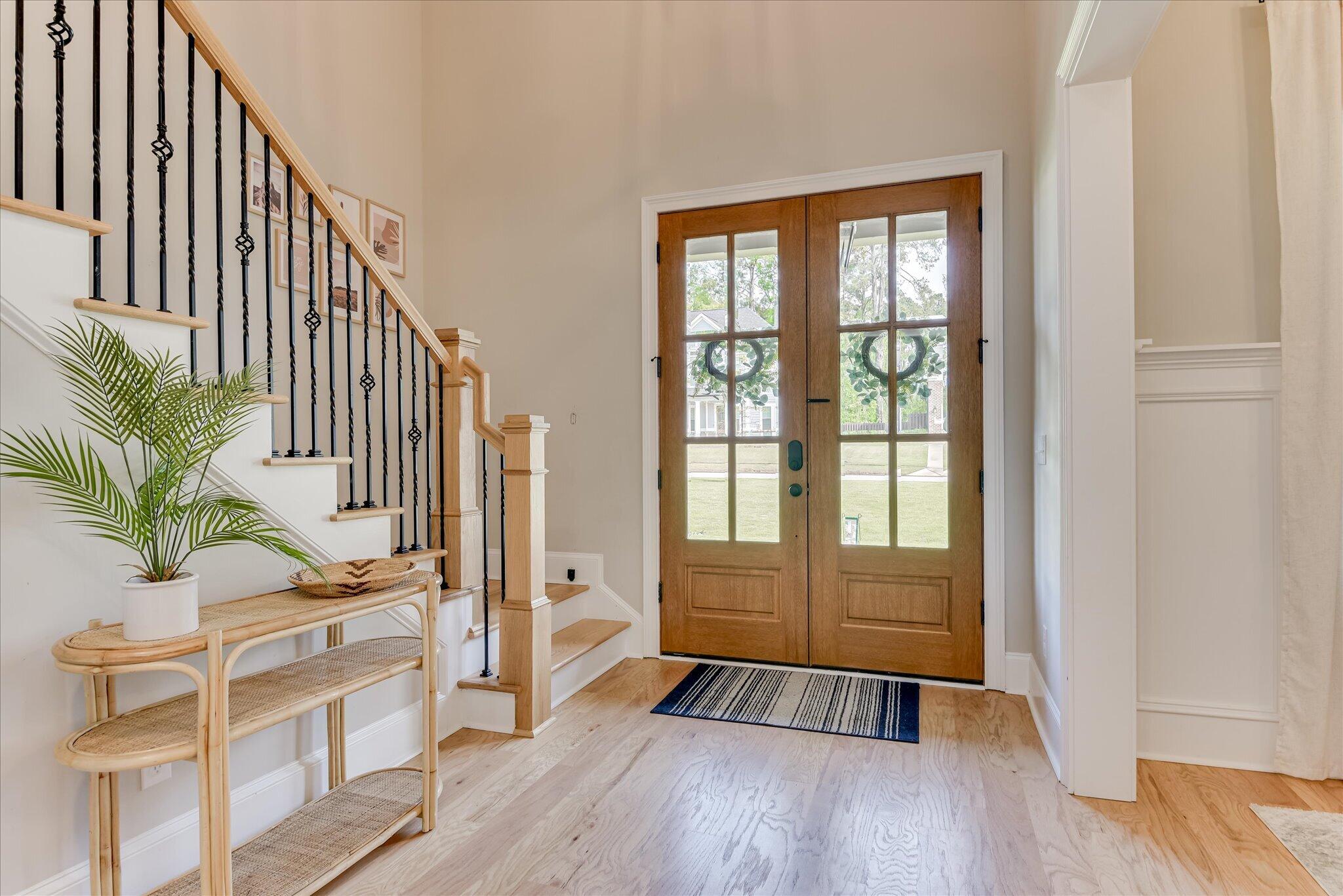 566 River Oaks Lane Property Photo 10