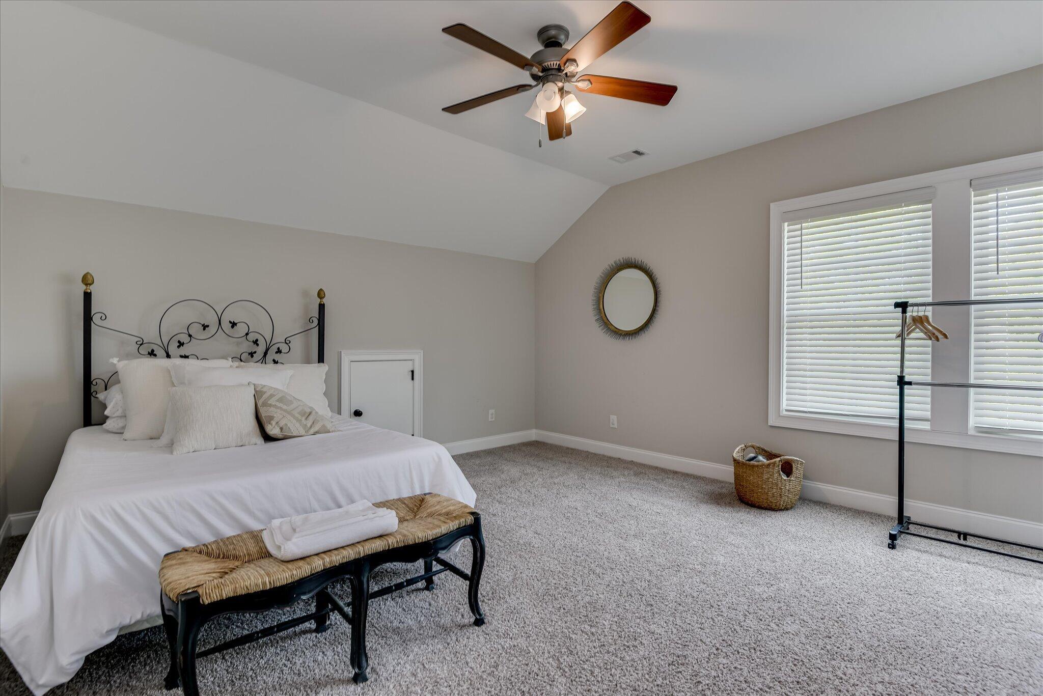 566 River Oaks Lane Property Photo 33