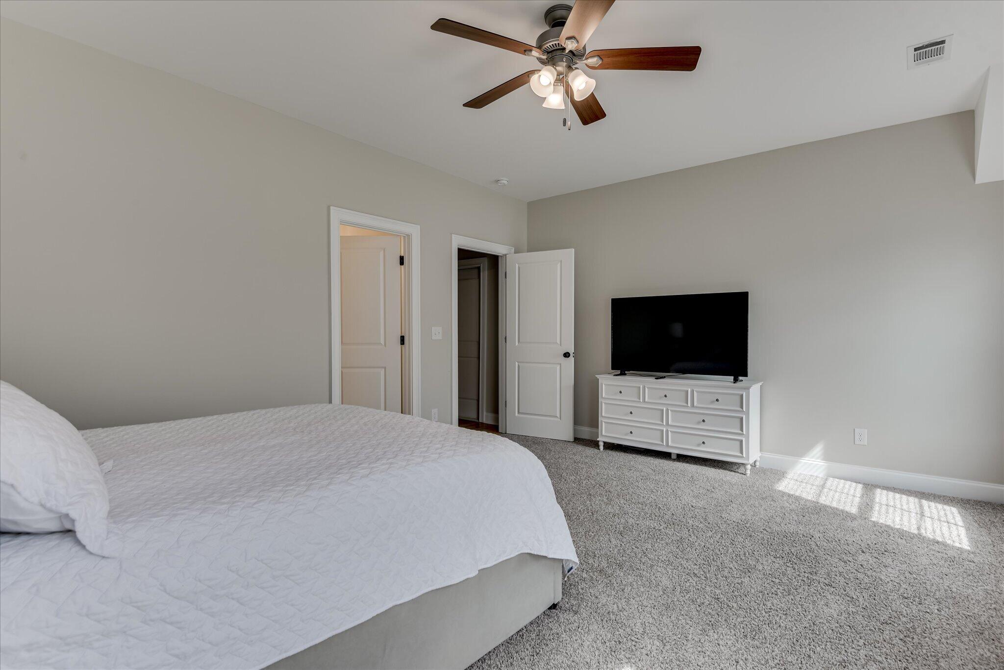 566 River Oaks Lane Property Photo 42