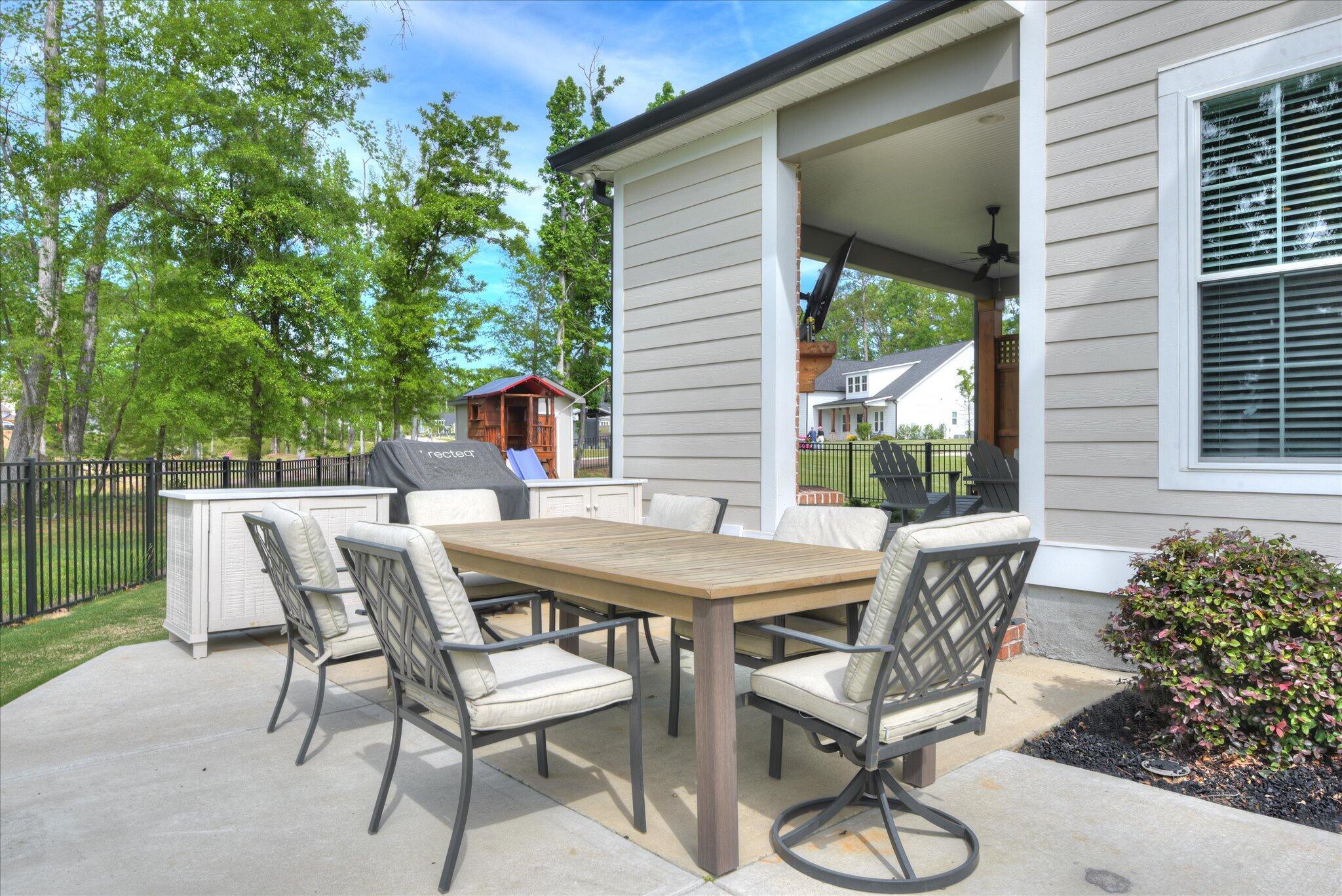 566 River Oaks Lane Property Photo 49