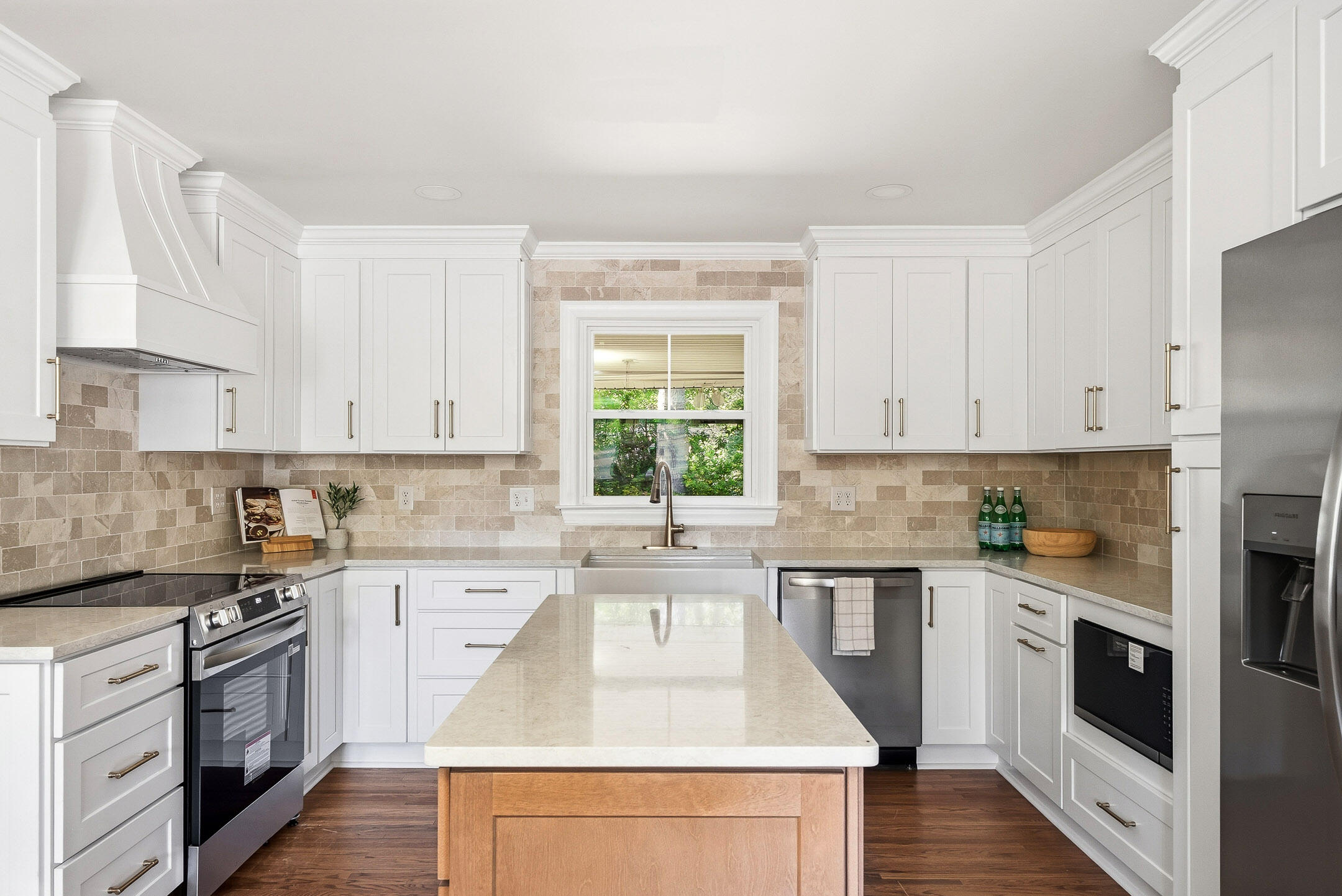 302 Barnard Avenue Property Photo 8