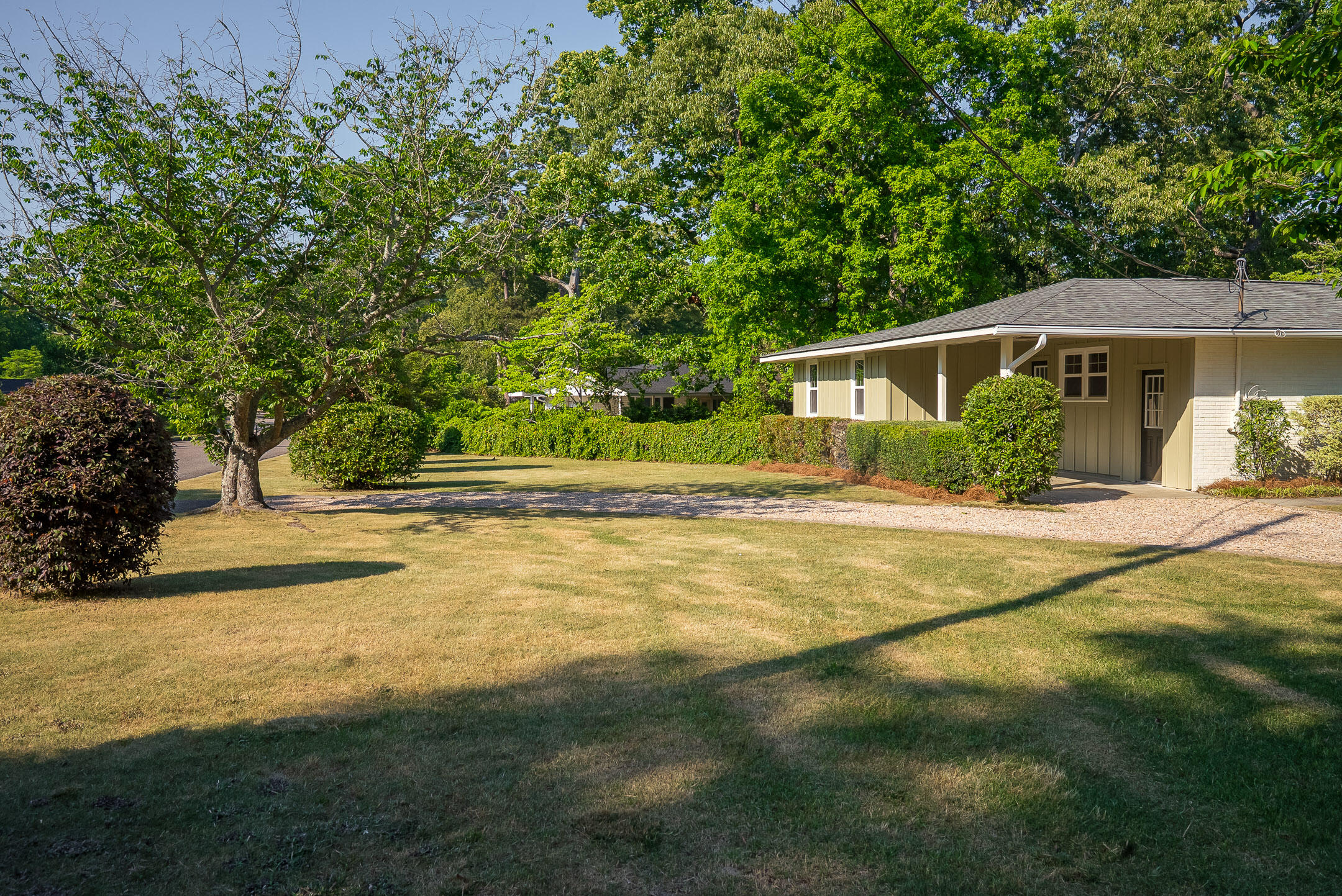 302 Barnard Avenue Property Photo 20