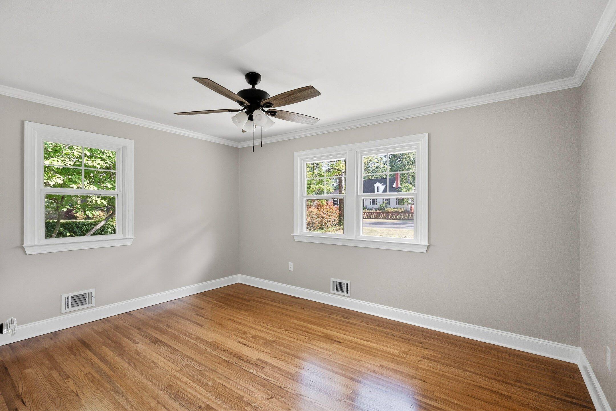 302 Barnard Avenue Property Photo 47
