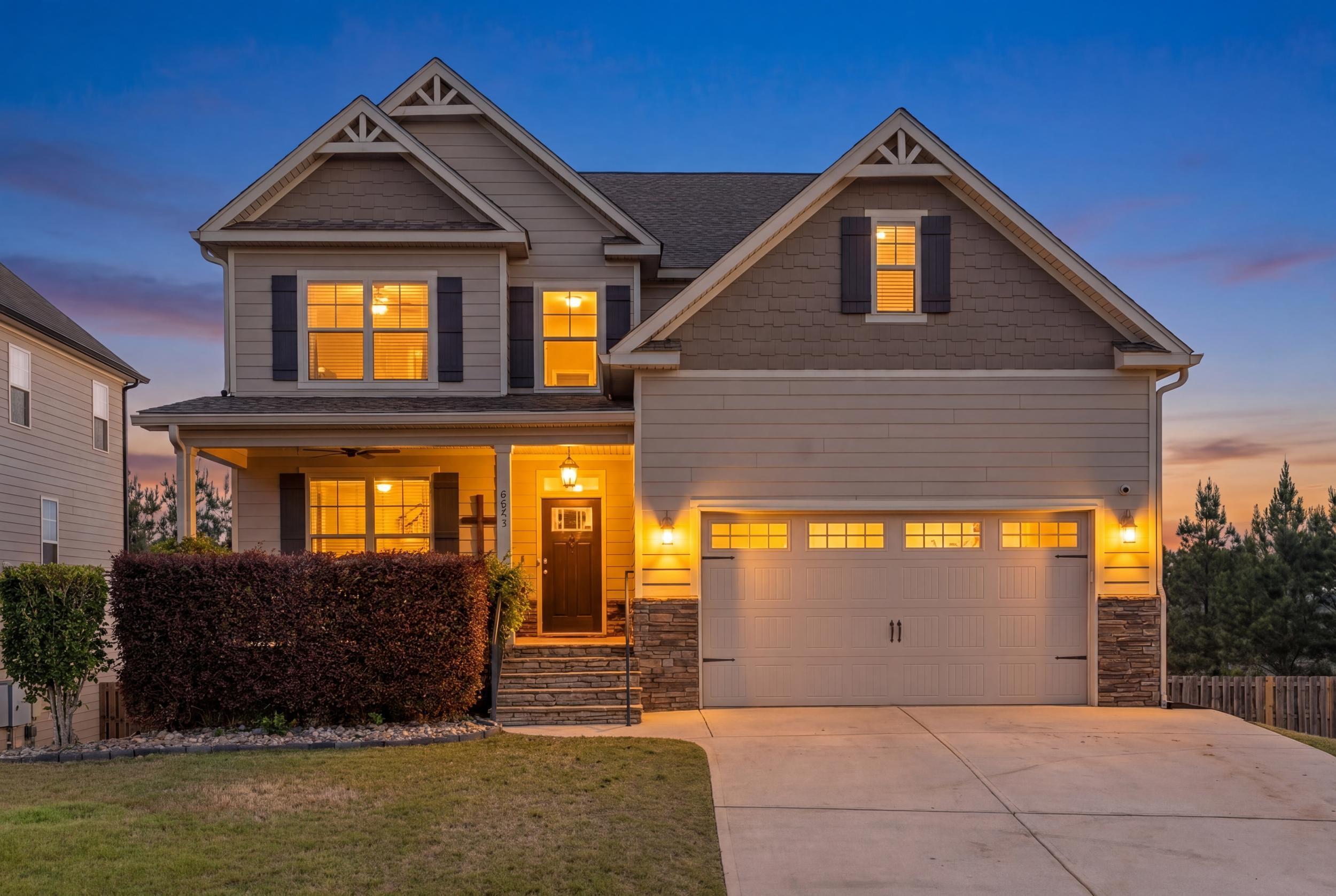 4824 Tanner Oaks Drive Property Photo 1