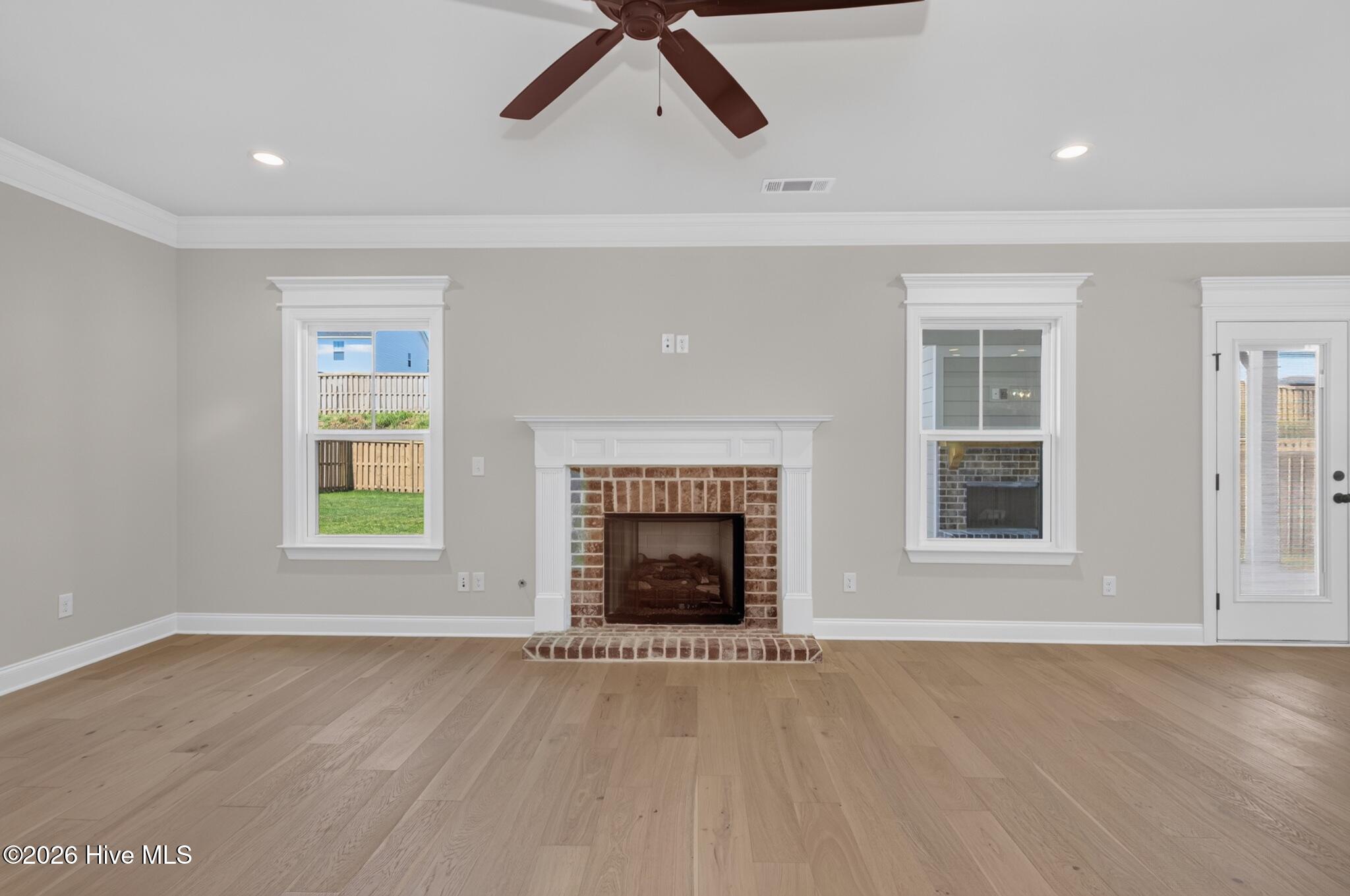 437 Woodlawn Street Property Photo 11