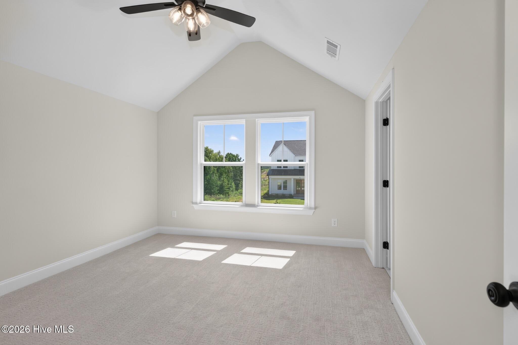 437 Woodlawn Street Property Photo 23