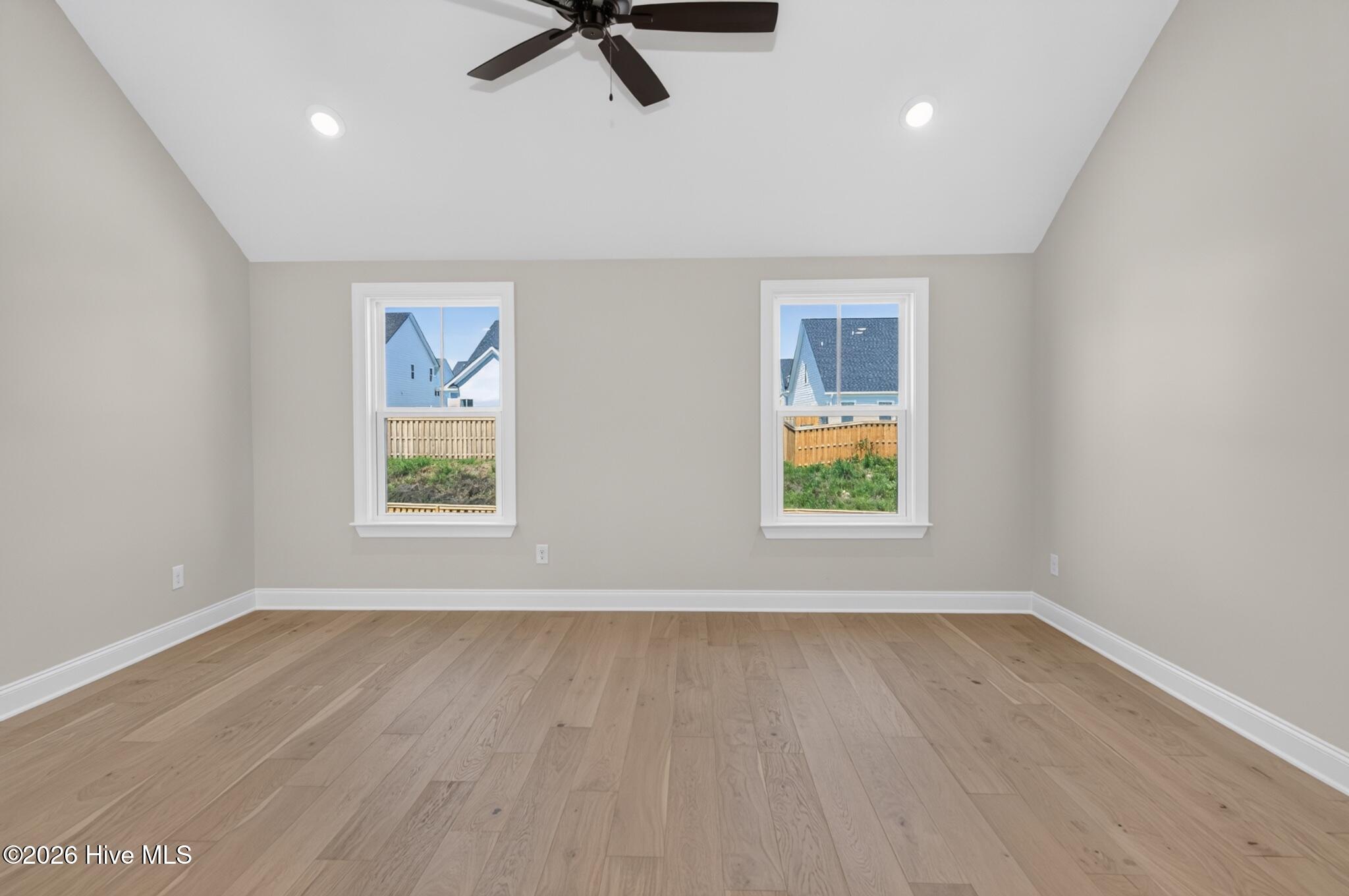 437 Woodlawn Street Property Photo 28