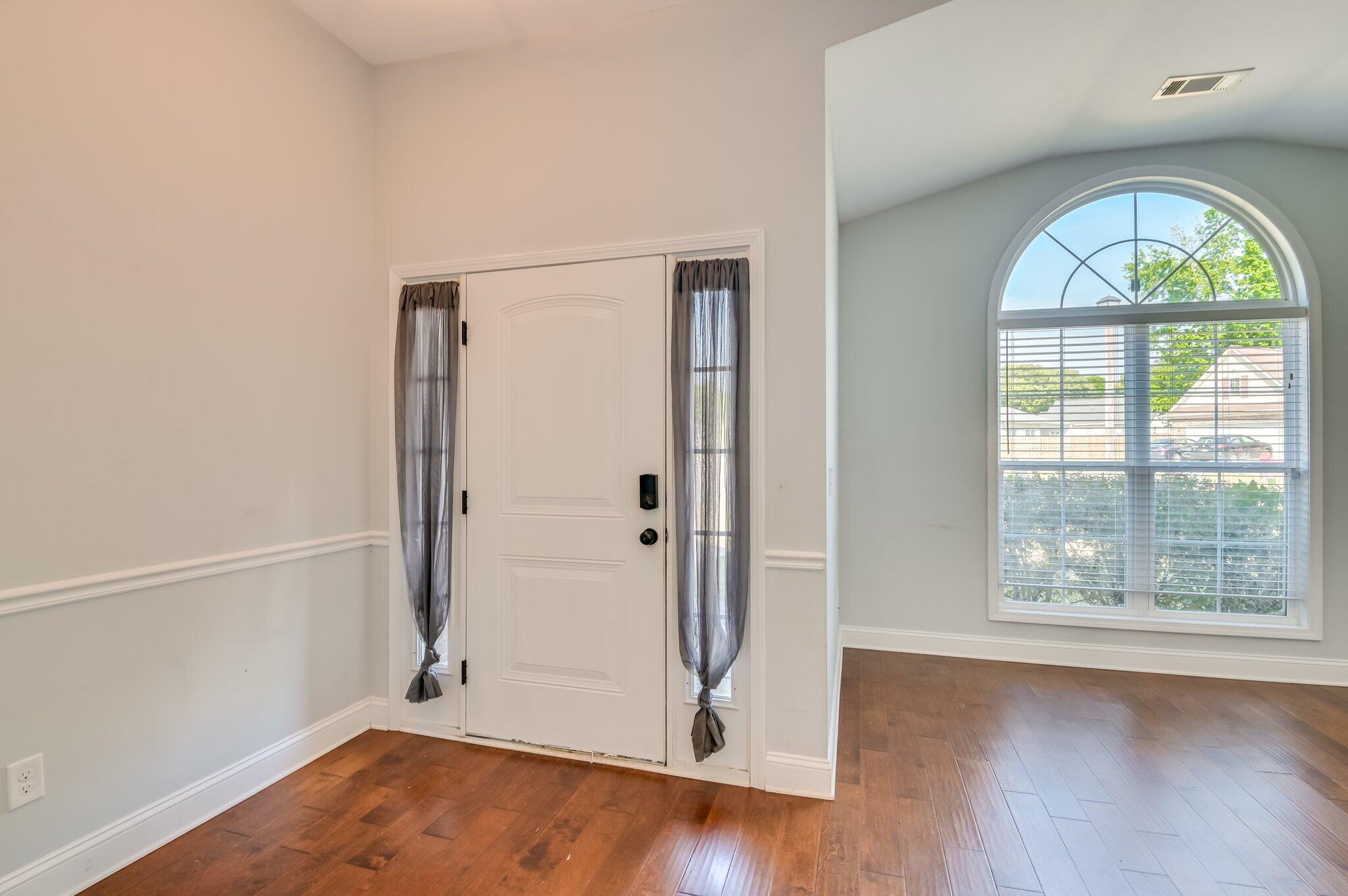 2910 Pepperdine Drive Property Photo 3