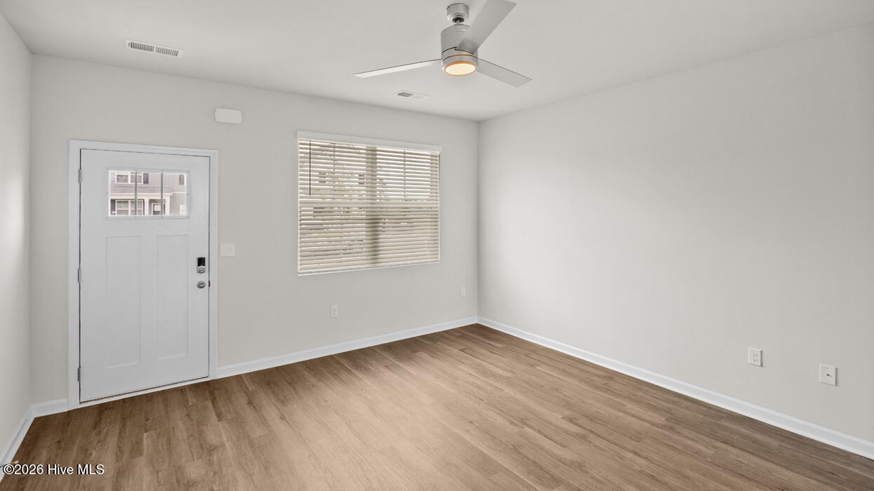 2031 Signal Hill Court Property Photo 7