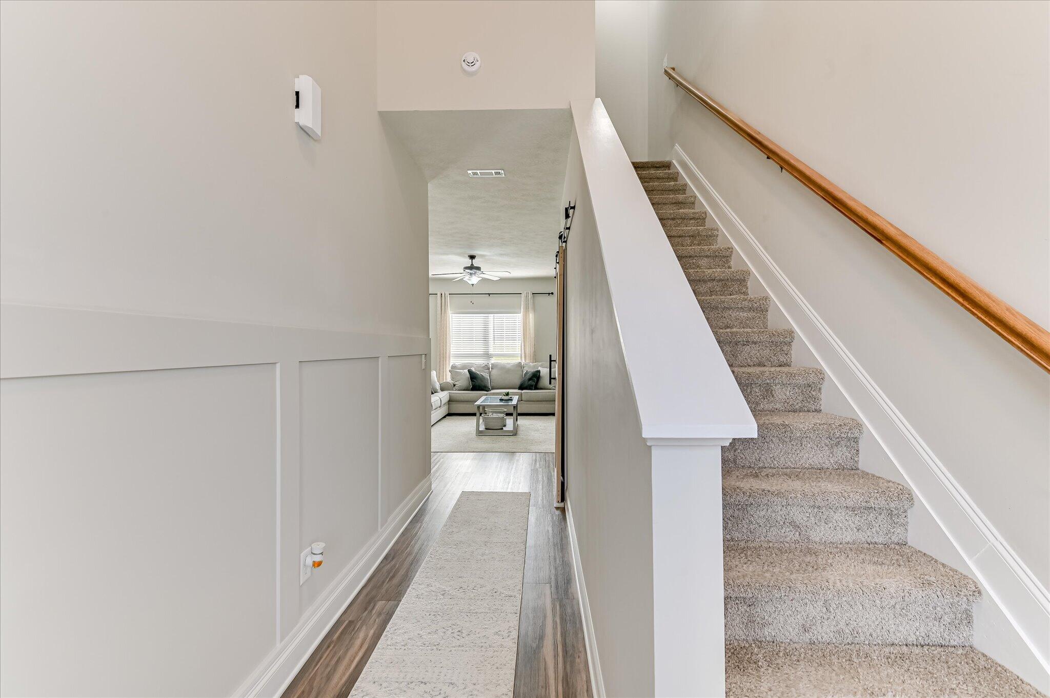 8072 Cozy Knoll Property Photo 6