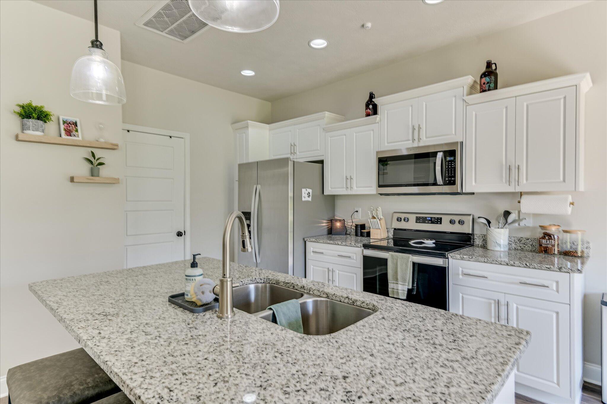 8072 Cozy Knoll Property Photo 16