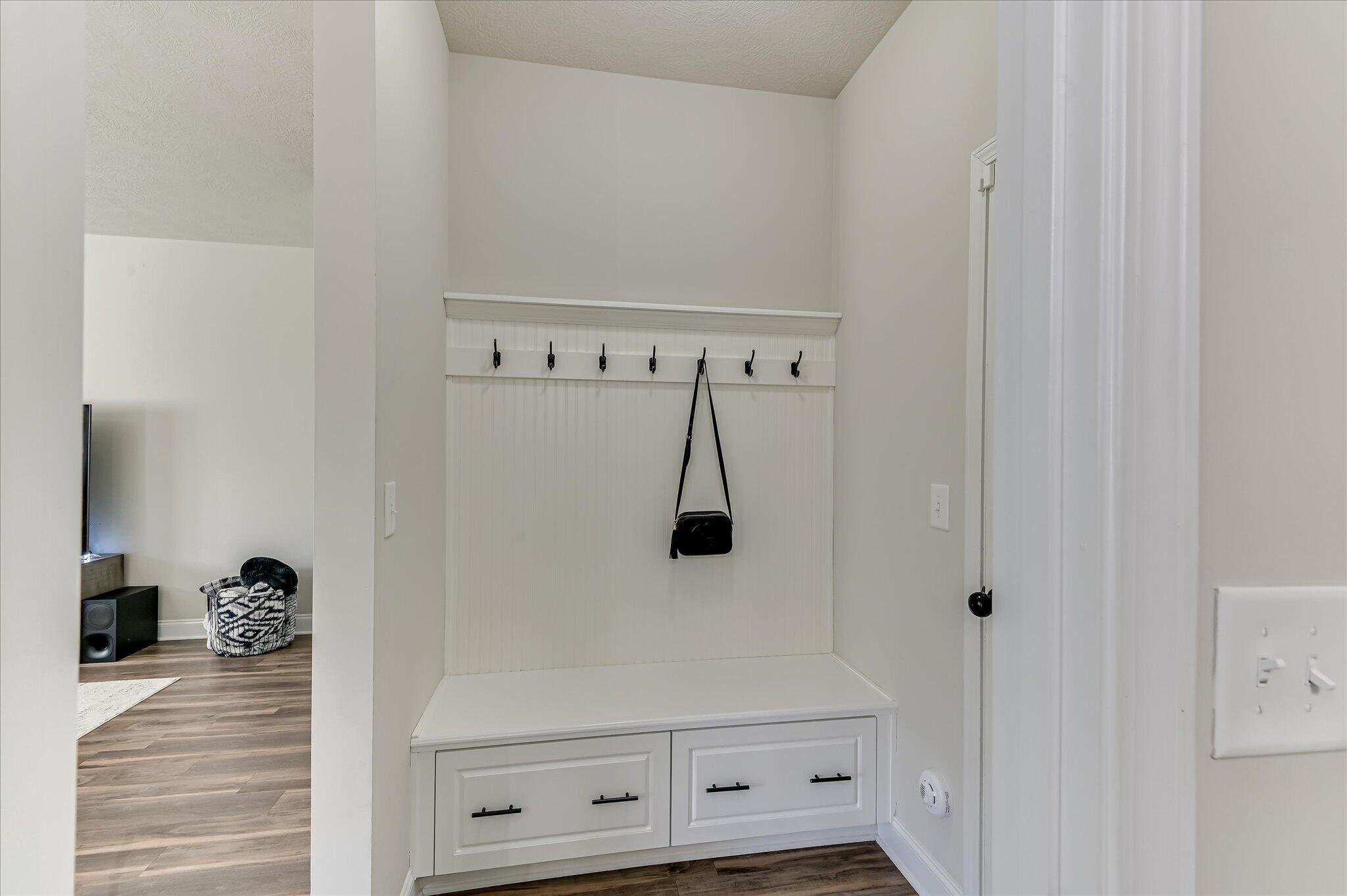 8072 Cozy Knoll Property Photo 20
