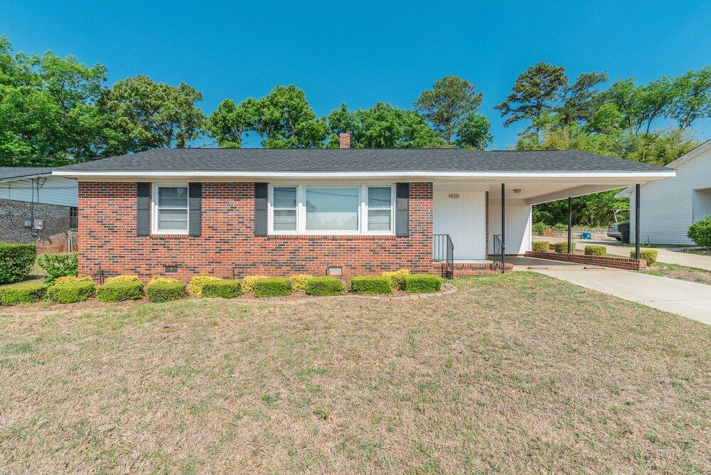 1420 Waccamaw Drive Property Photo 1