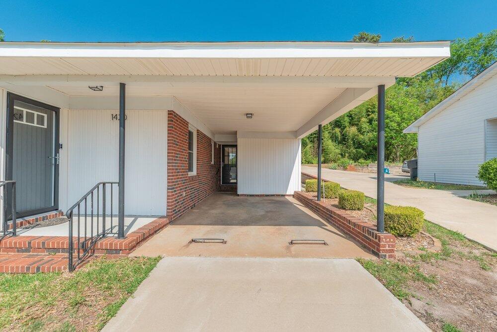 1420 Waccamaw Drive Property Photo 8