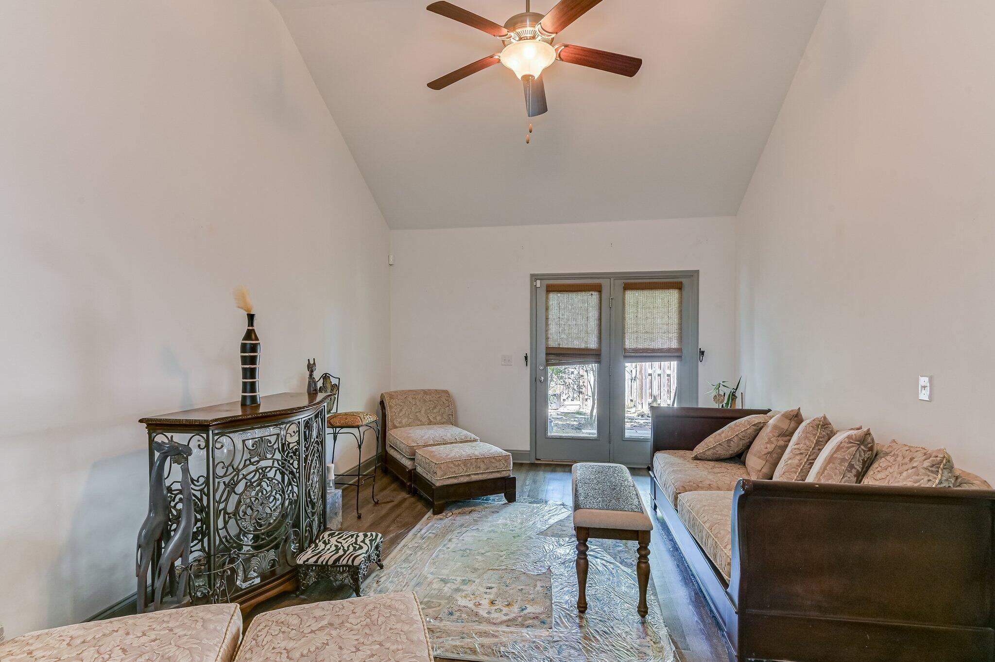 5334 Nikki Way Property Photo 7
