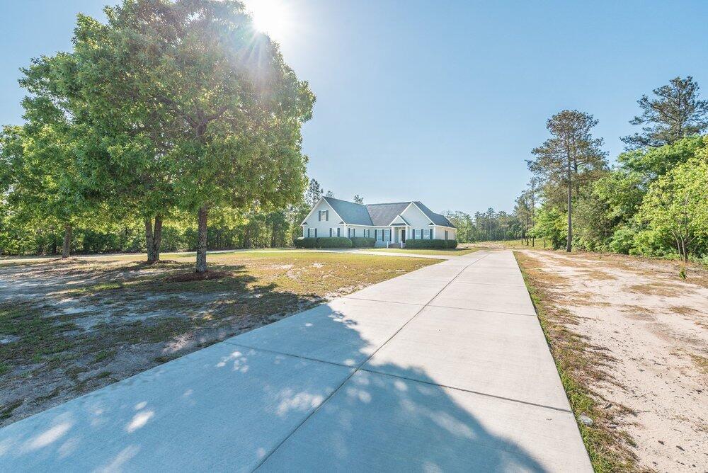 964 R And B Way Property Photo 4