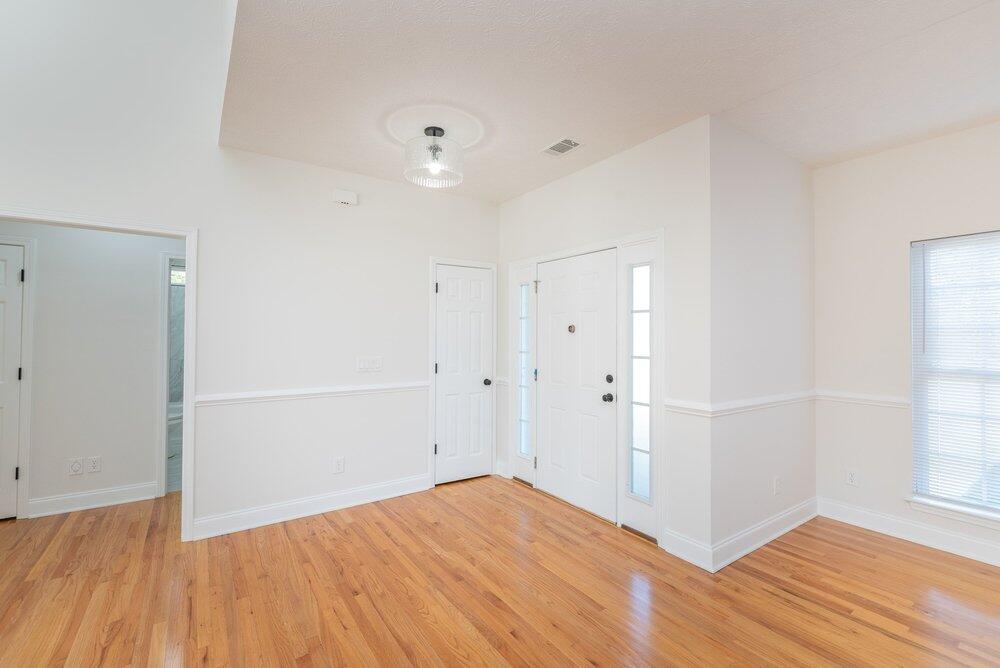 964 R And B Way Property Photo 8