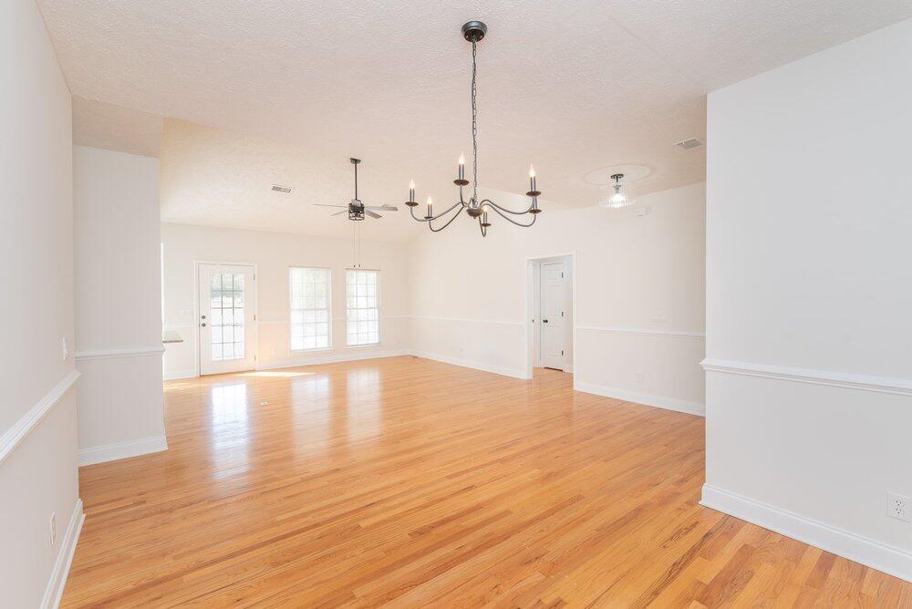 964 R And B Way Property Photo 10