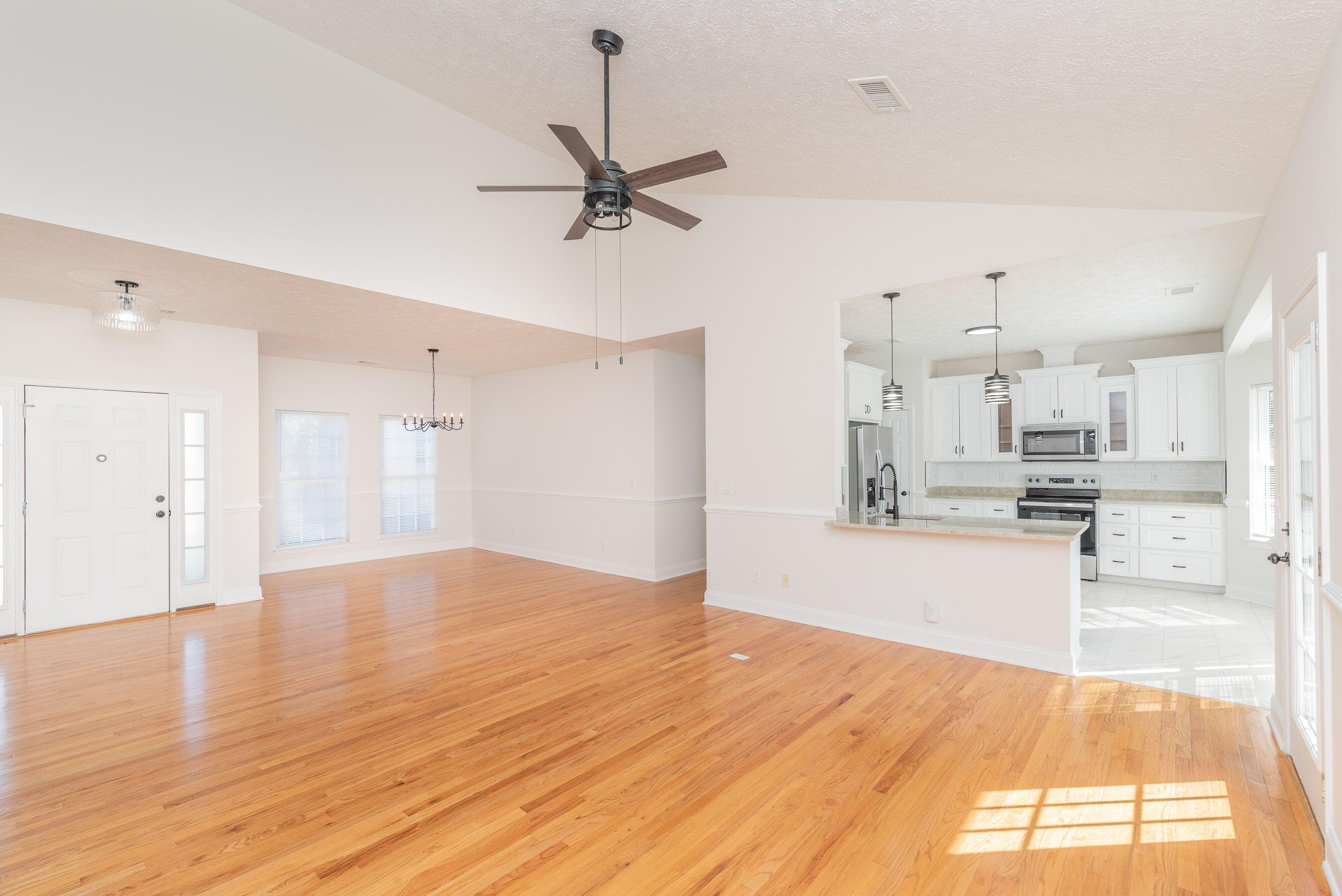 964 R And B Way Property Photo 13
