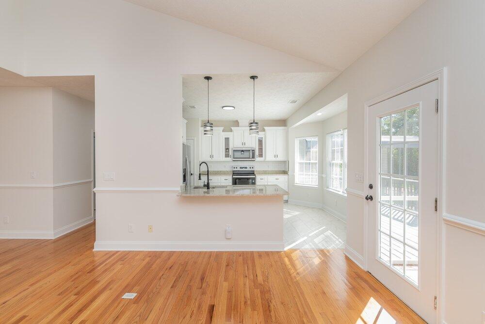 964 R And B Way Property Photo 14