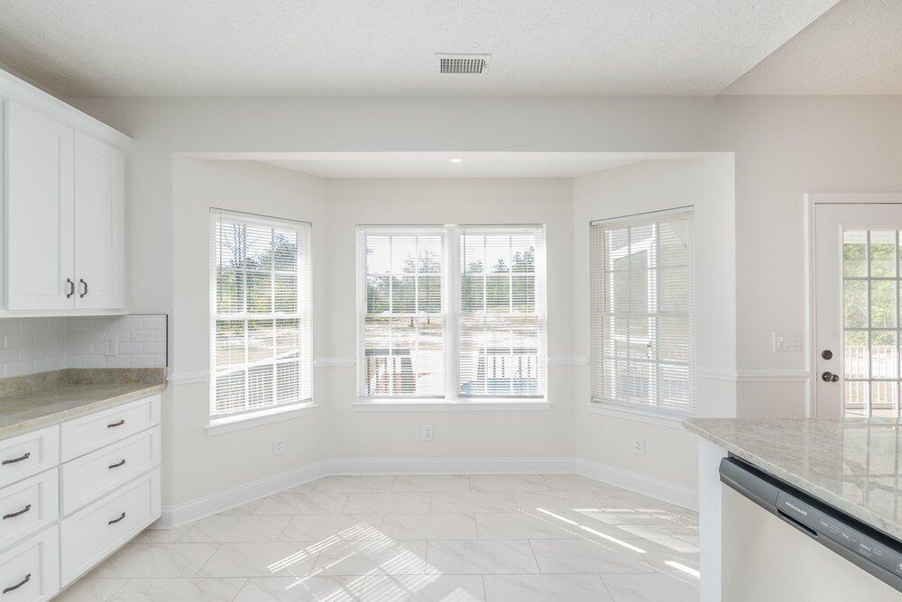 964 R And B Way Property Photo 18