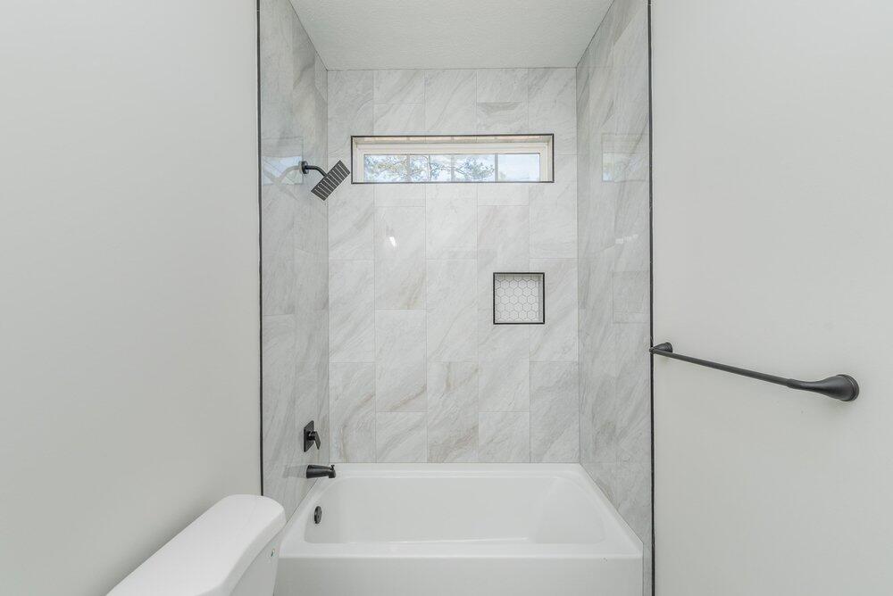 964 R And B Way Property Photo 23