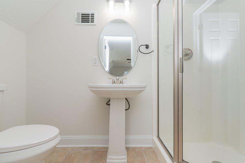964 R And B Way Property Photo 38
