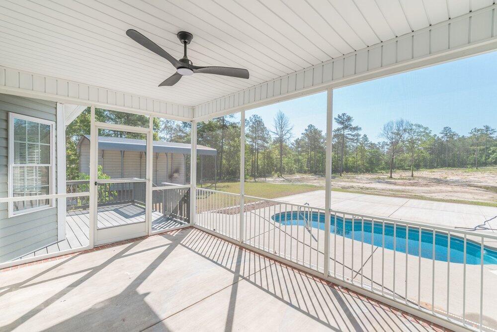 964 R And B Way Property Photo 40