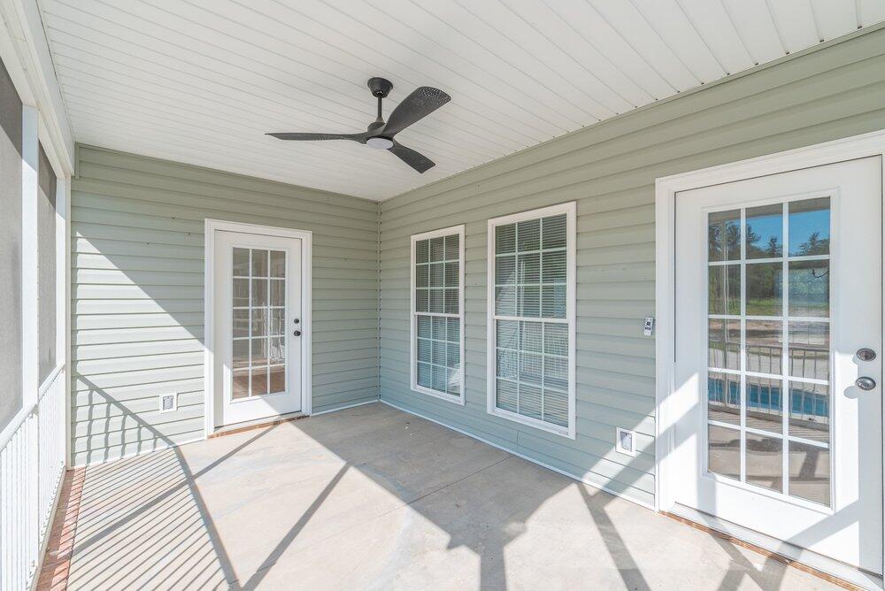 964 R And B Way Property Photo 41