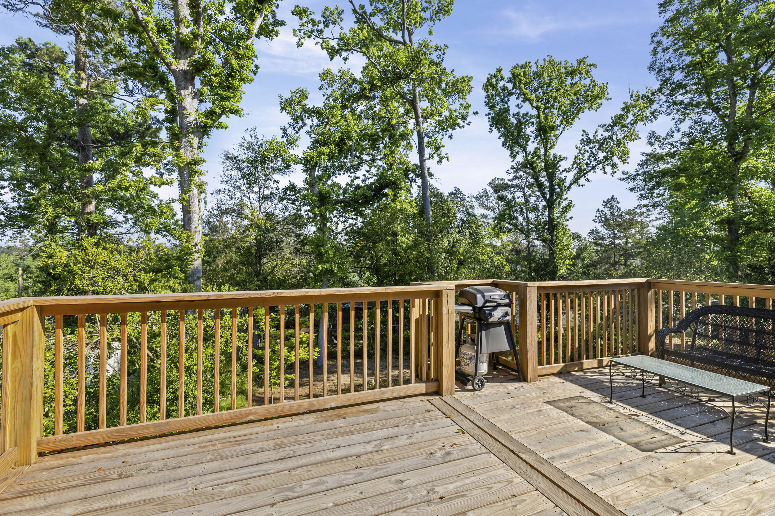 2220 Edgewood Drive Property Photo 22