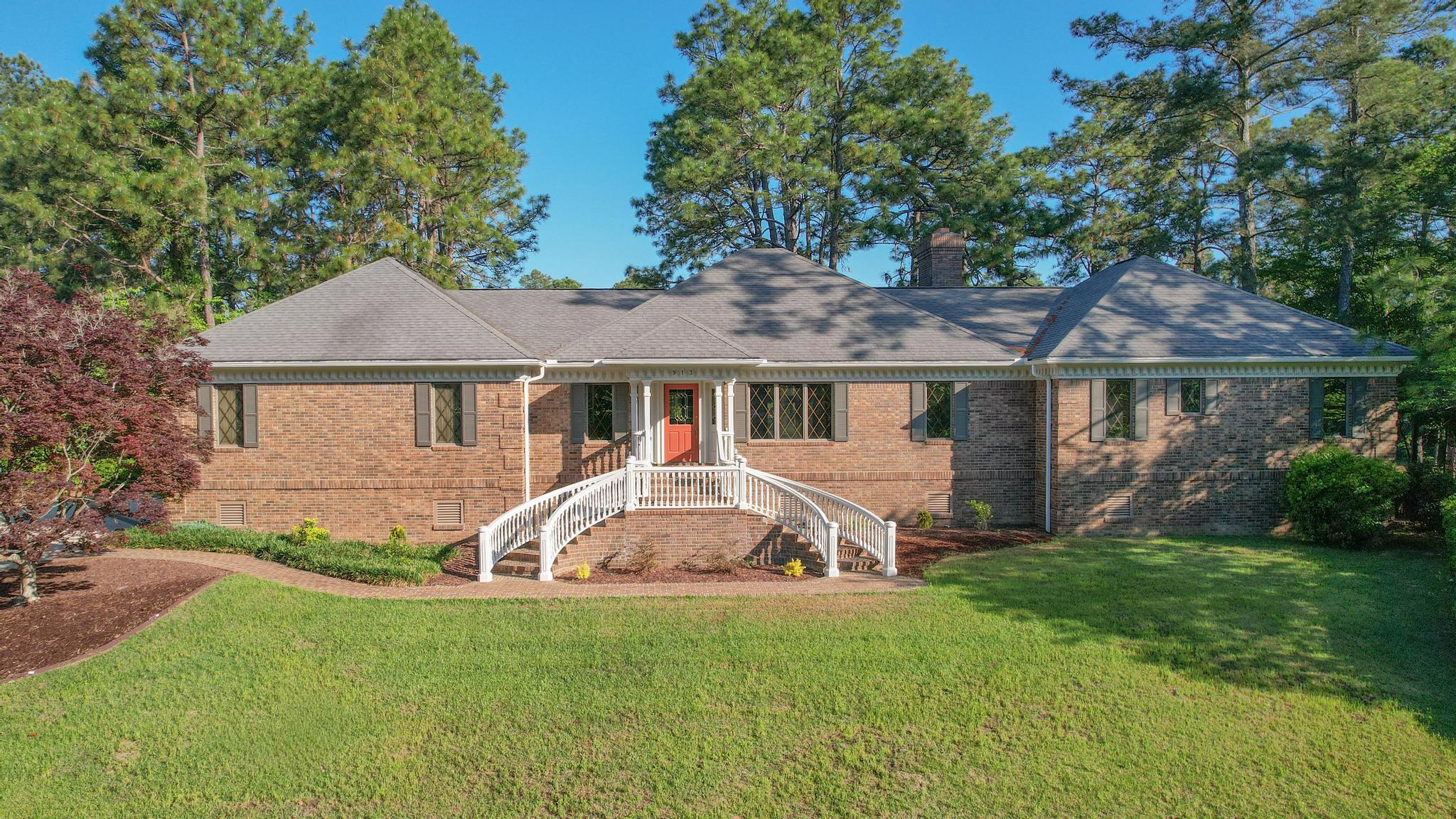 913 Holley Lake Road Property Photo 1