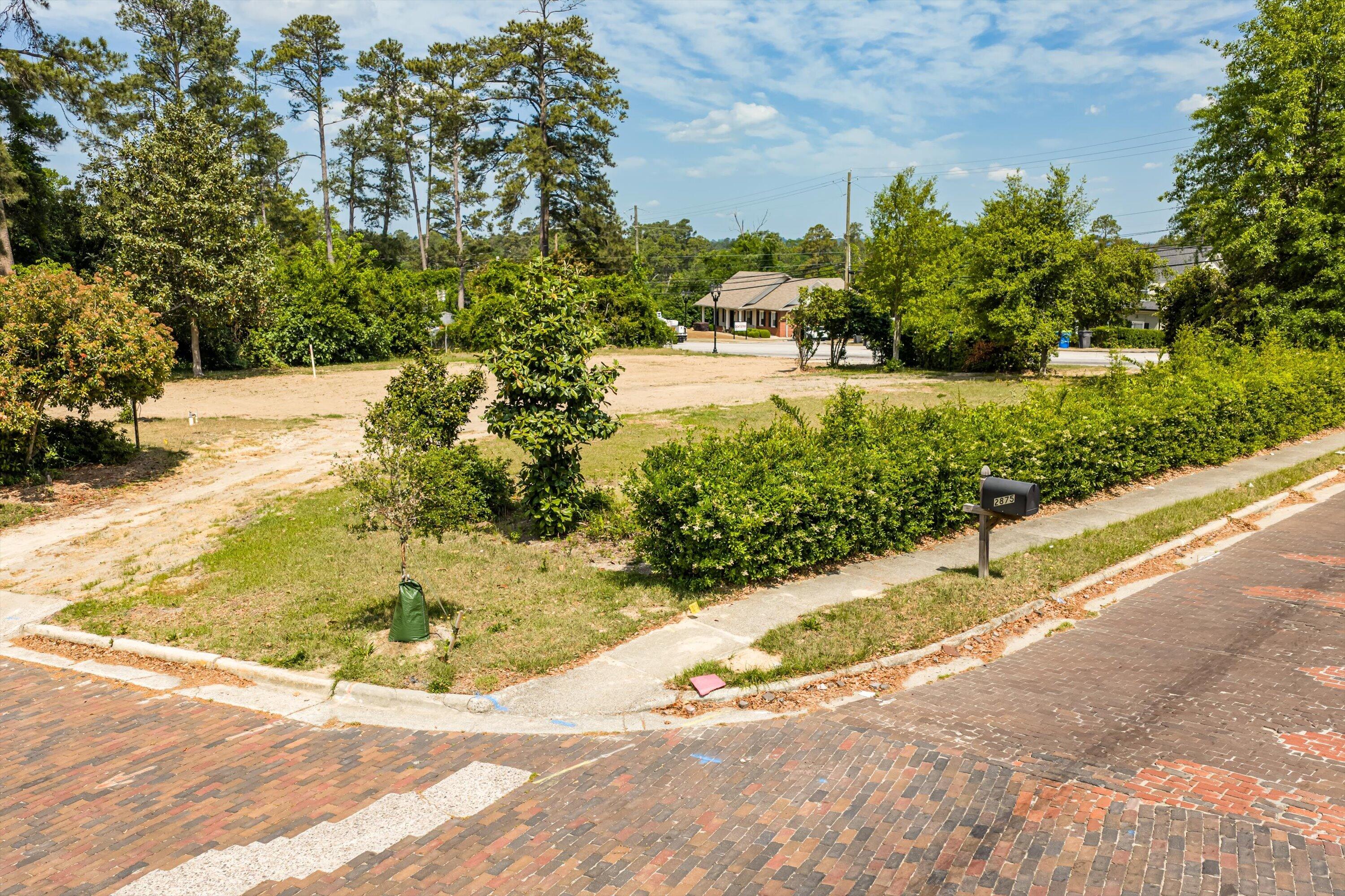 2875 Lake Forest Drive Property Photo 8