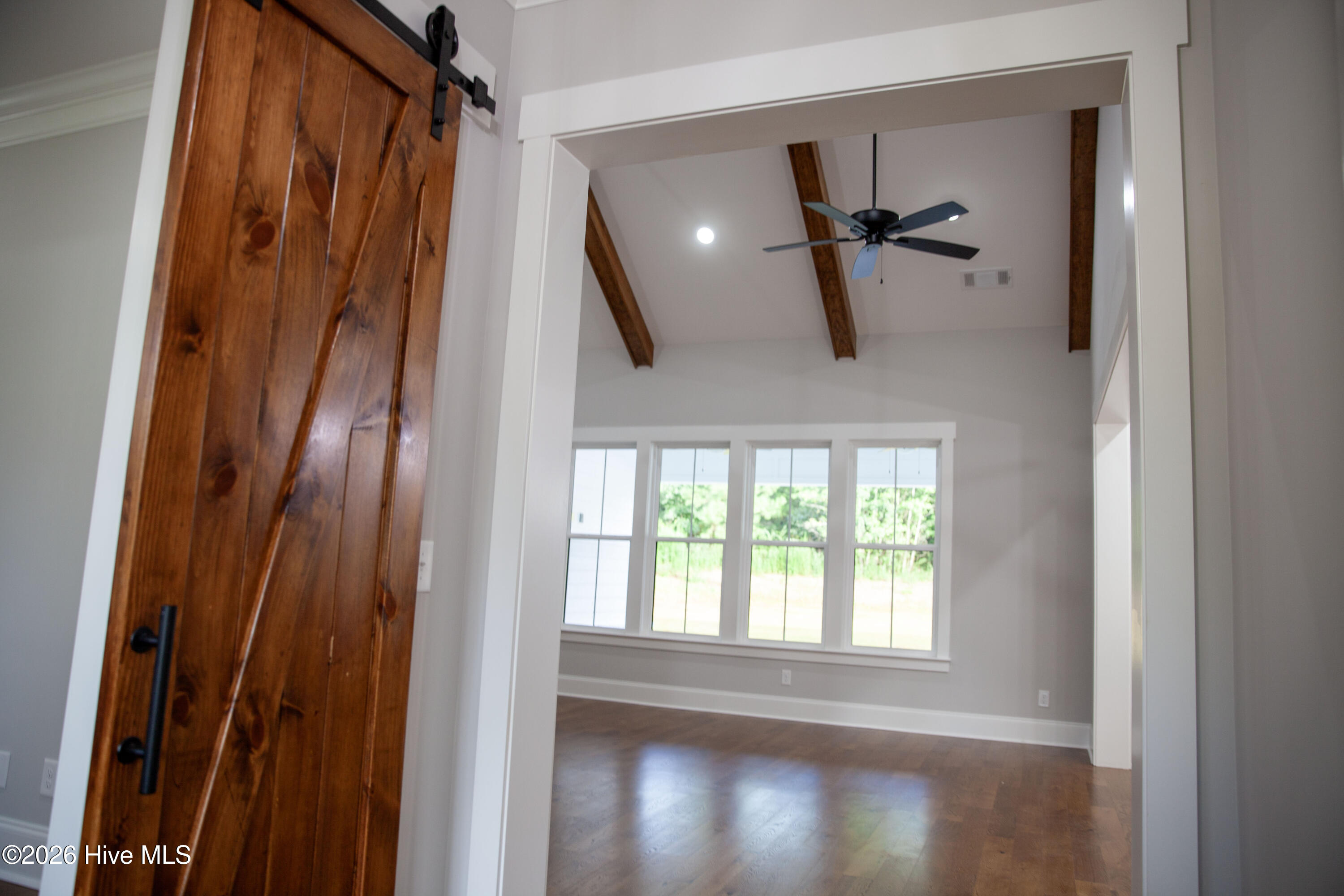 229 Marsdale Drive Property Photo 9