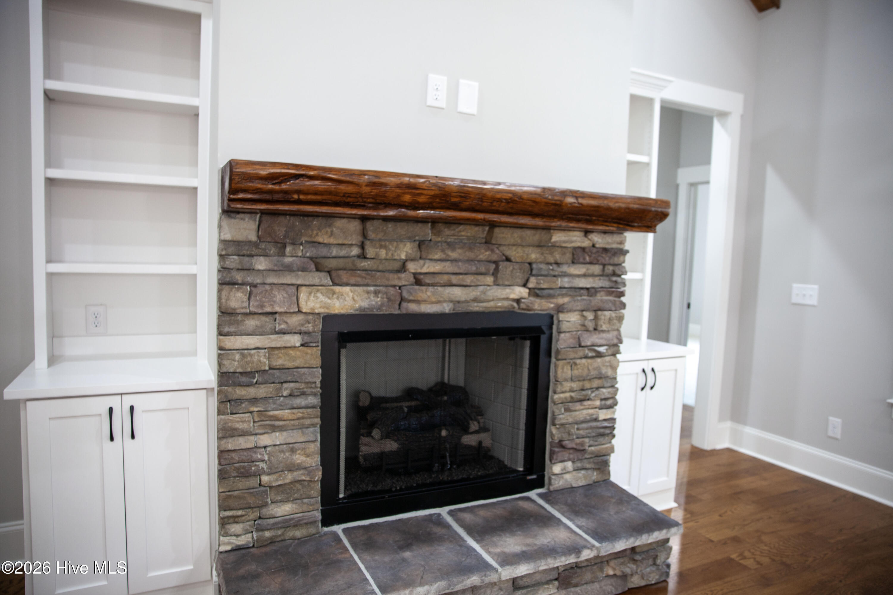 229 Marsdale Drive Property Photo 13