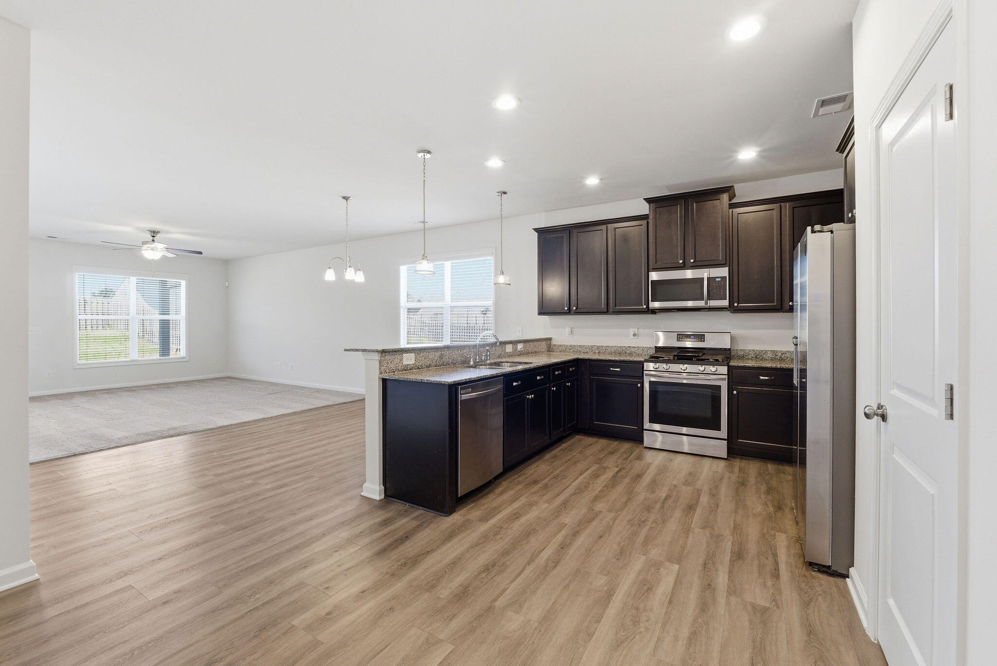 6105 Whirlaway Road Property Photo 6