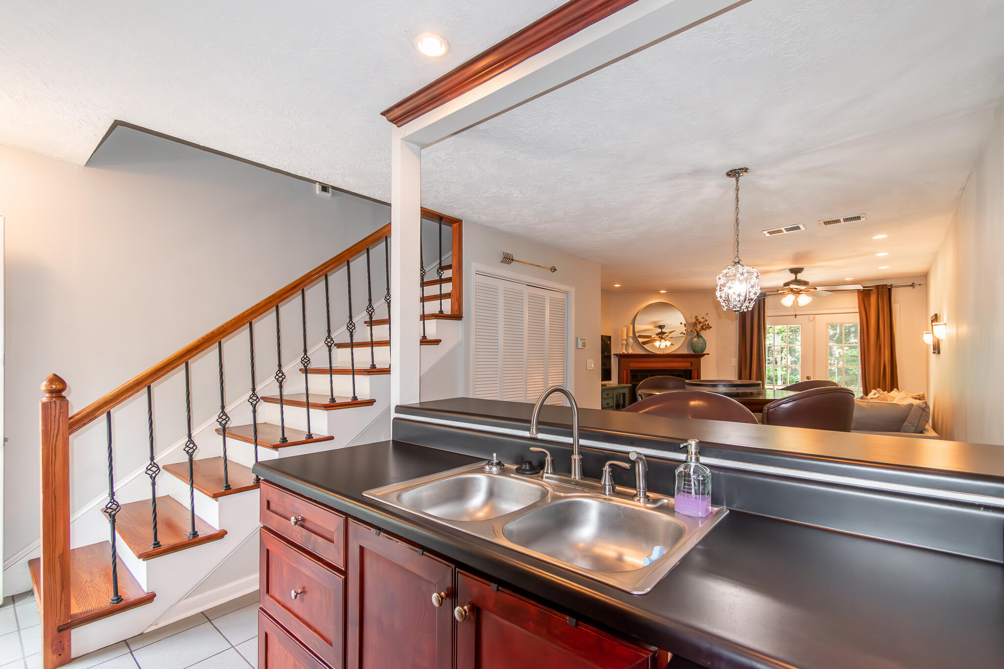 3236 W Wimbledon Drive Property Photo 6