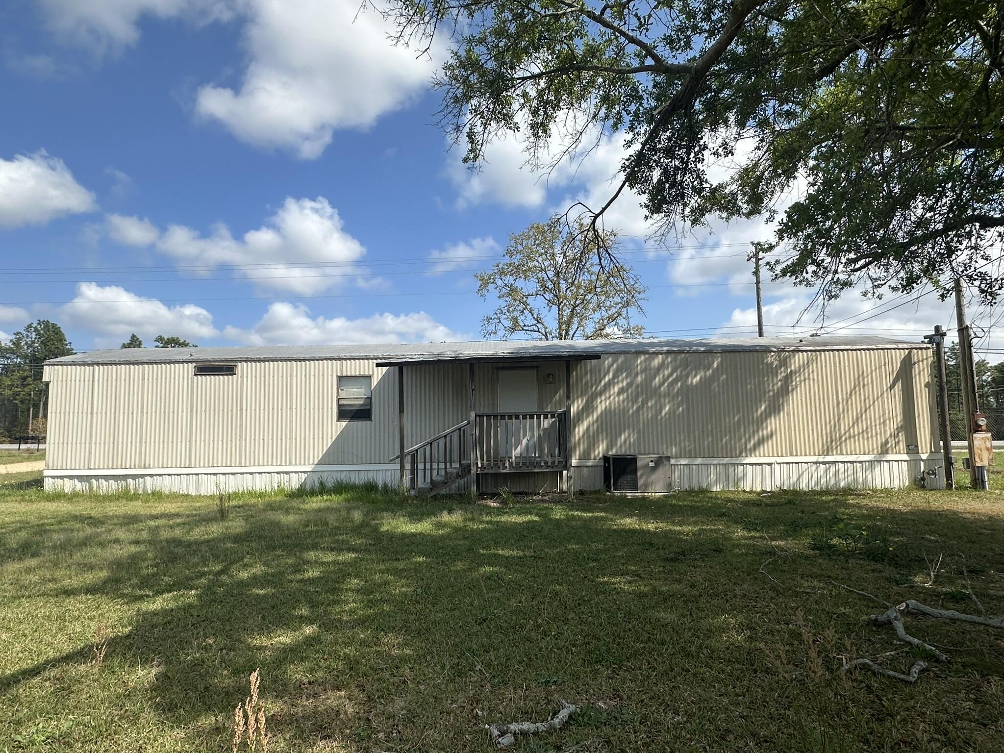 2432-a Tobacco Road Property Photo 4