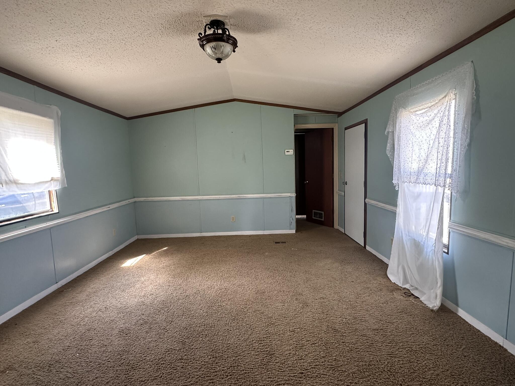 2432-a Tobacco Road Property Photo 9