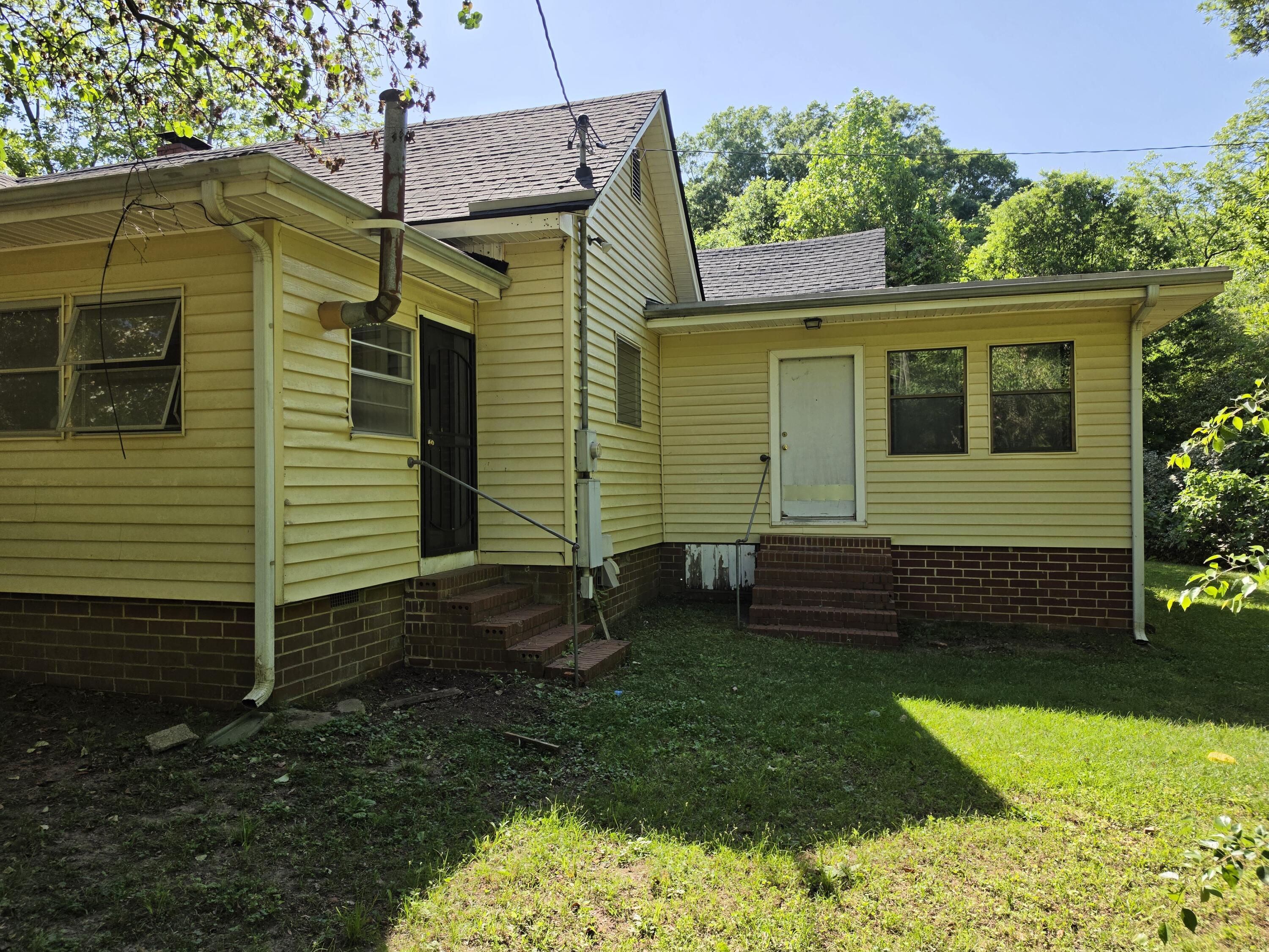 109 Springdale Drive Property Photo 4
