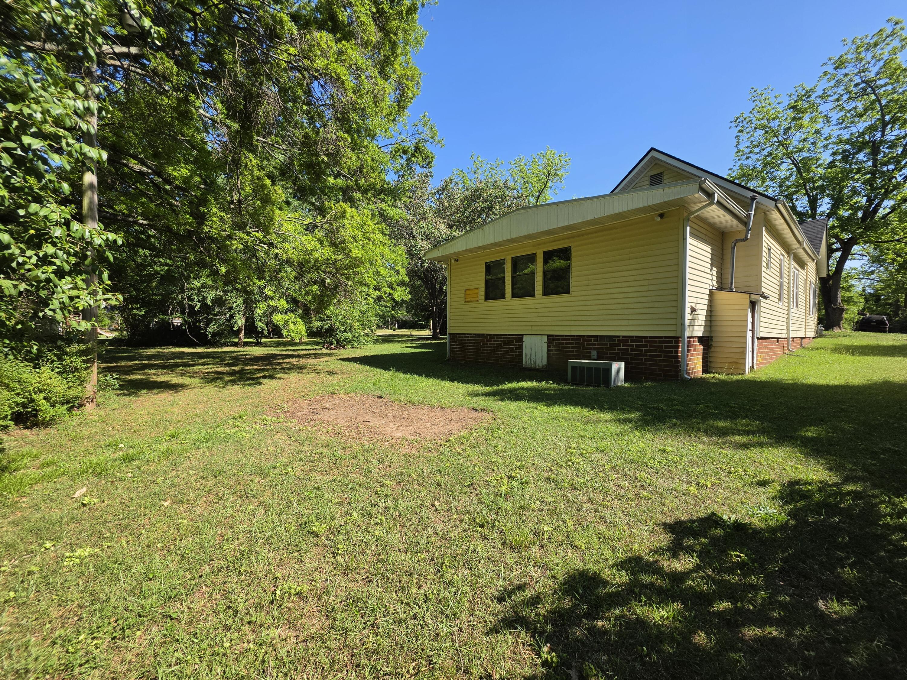 109 Springdale Drive Property Photo 6