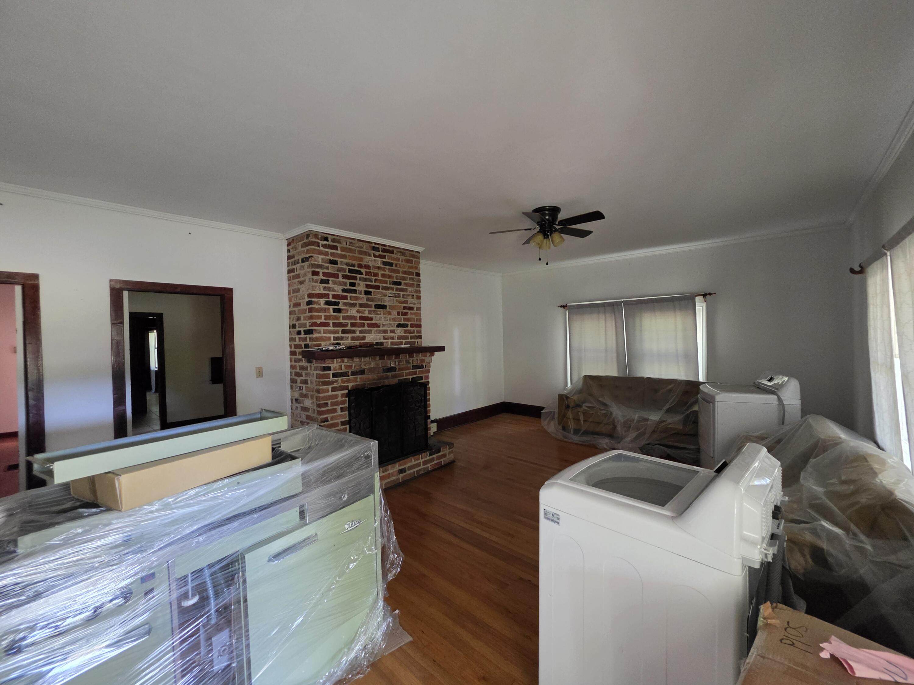 109 Springdale Drive Property Photo 7