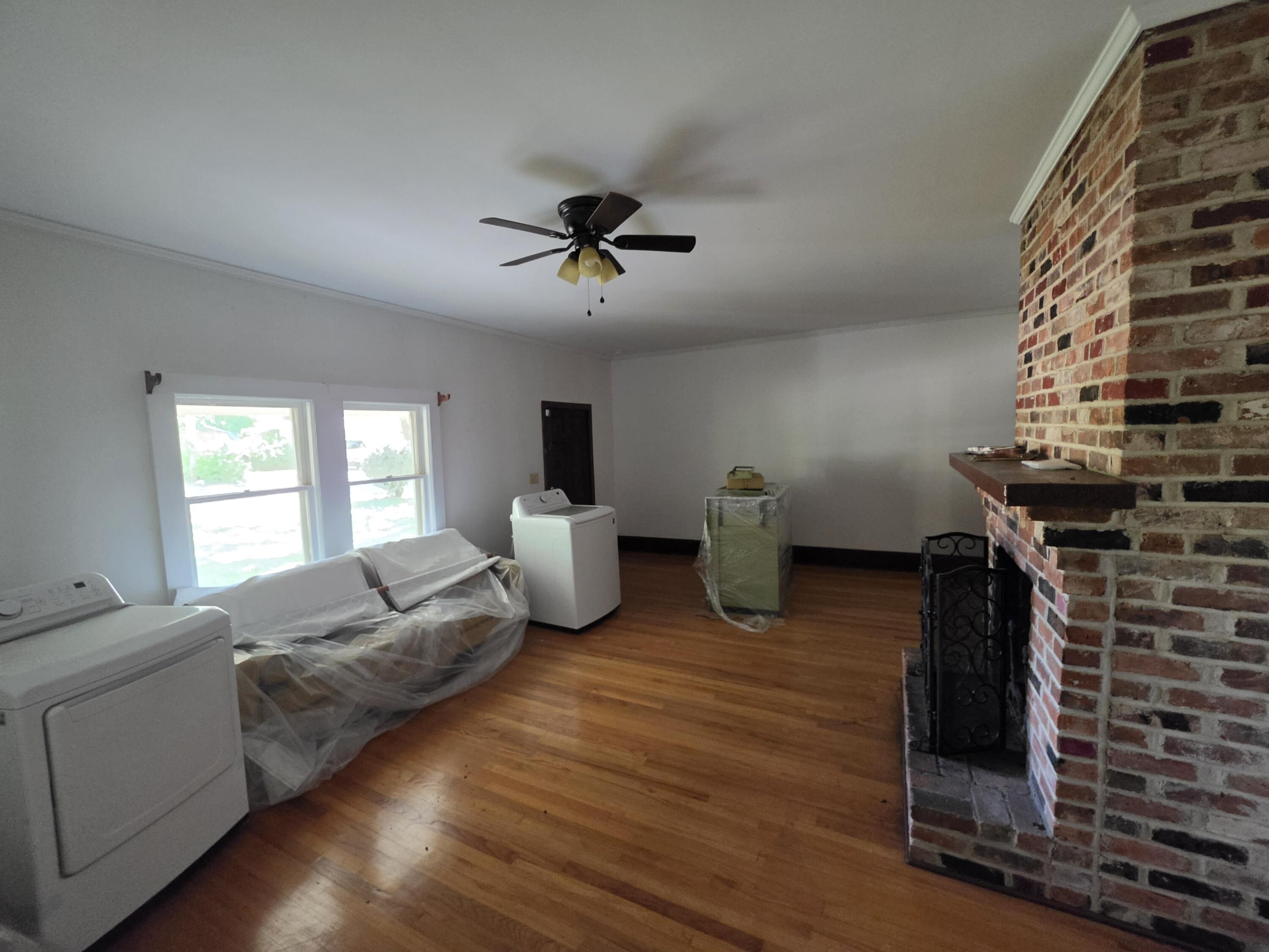 109 Springdale Drive Property Photo 9